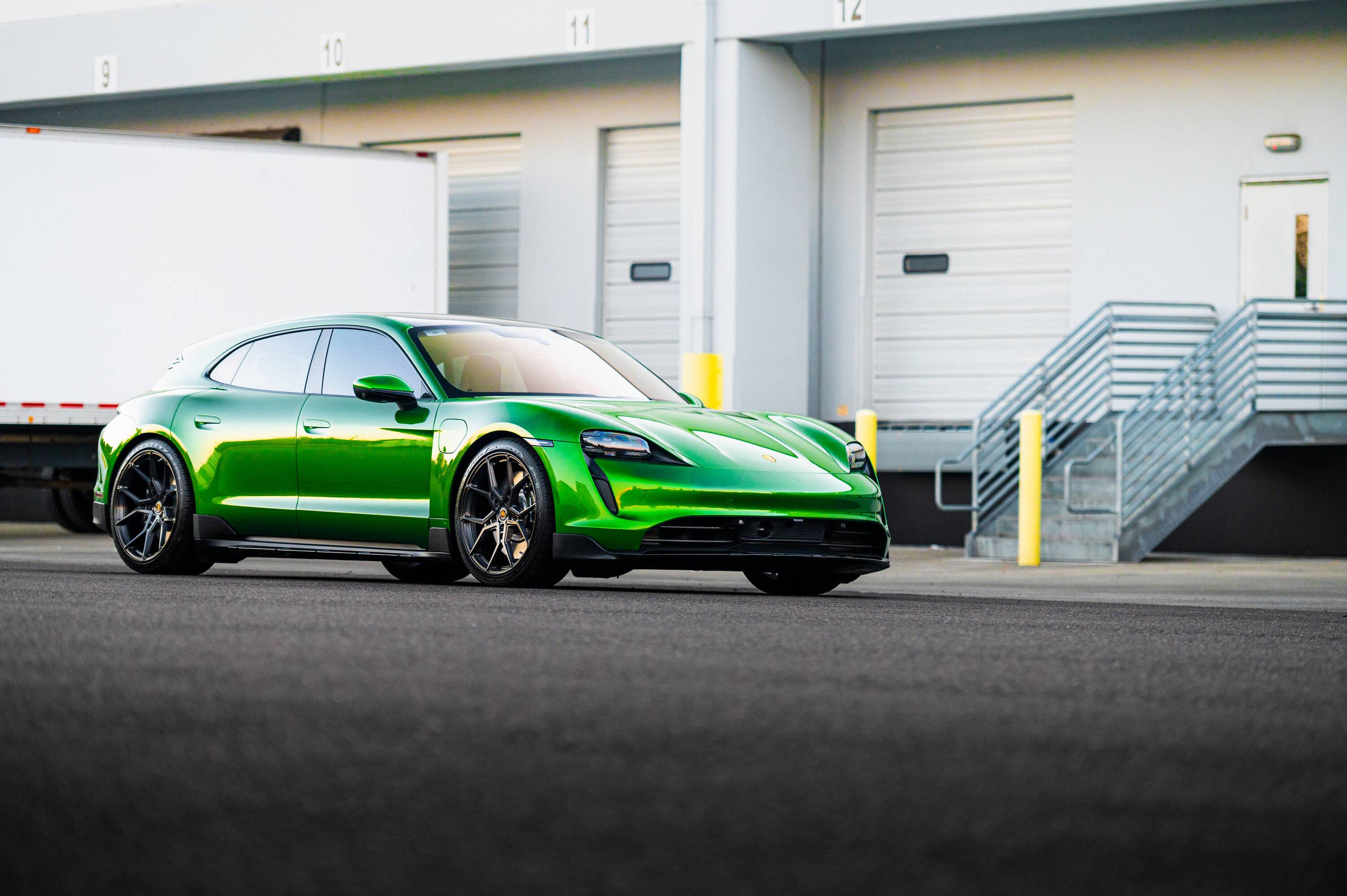 Porsche Taycan Visceral's Mamba Green Metallic Taycan Cross Turismo w/ Signature Wheels SV706 Taycan Brushed Triple Black Tinted Bright15