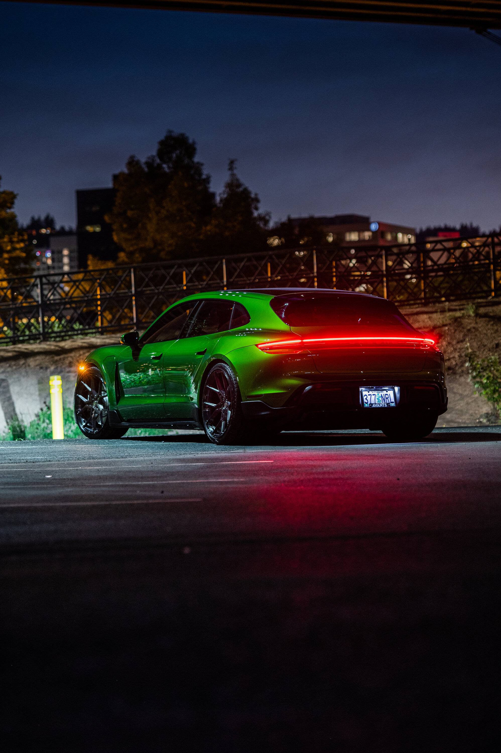 Porsche Taycan Visceral's Mamba Green Metallic Taycan Cross Turismo w/ Signature Wheels SV706 Taycan Brushed Triple Black Tinted12