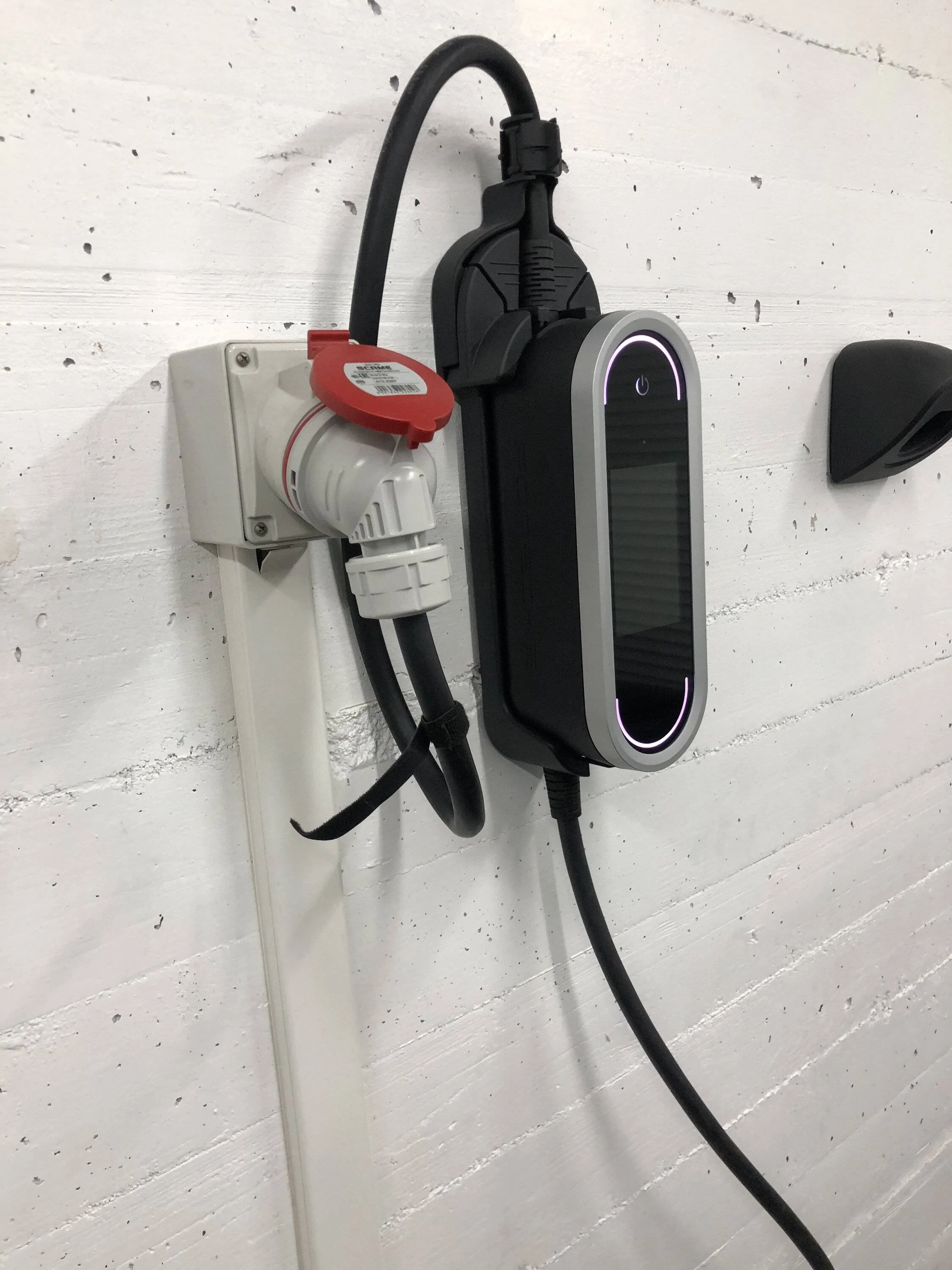 Porsche Taycan Newbie question on home chargers B671FA33-F1E7-40F0-8894-003E9D710BB4