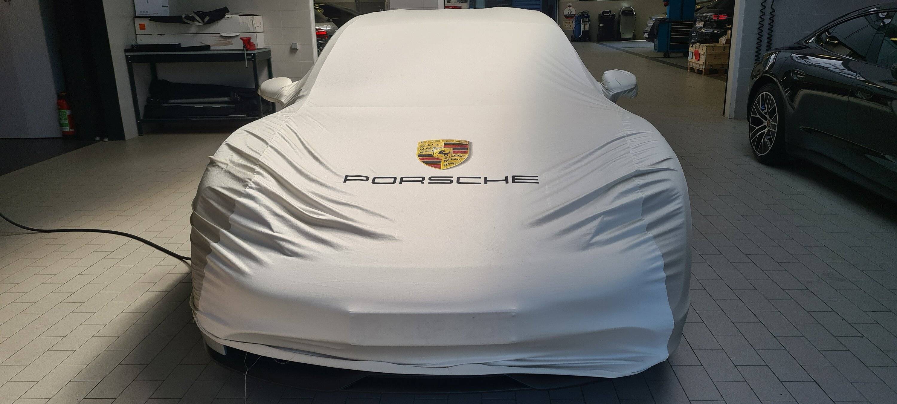 Porsche Taycan CHALK Taycan Club 20220617_113142