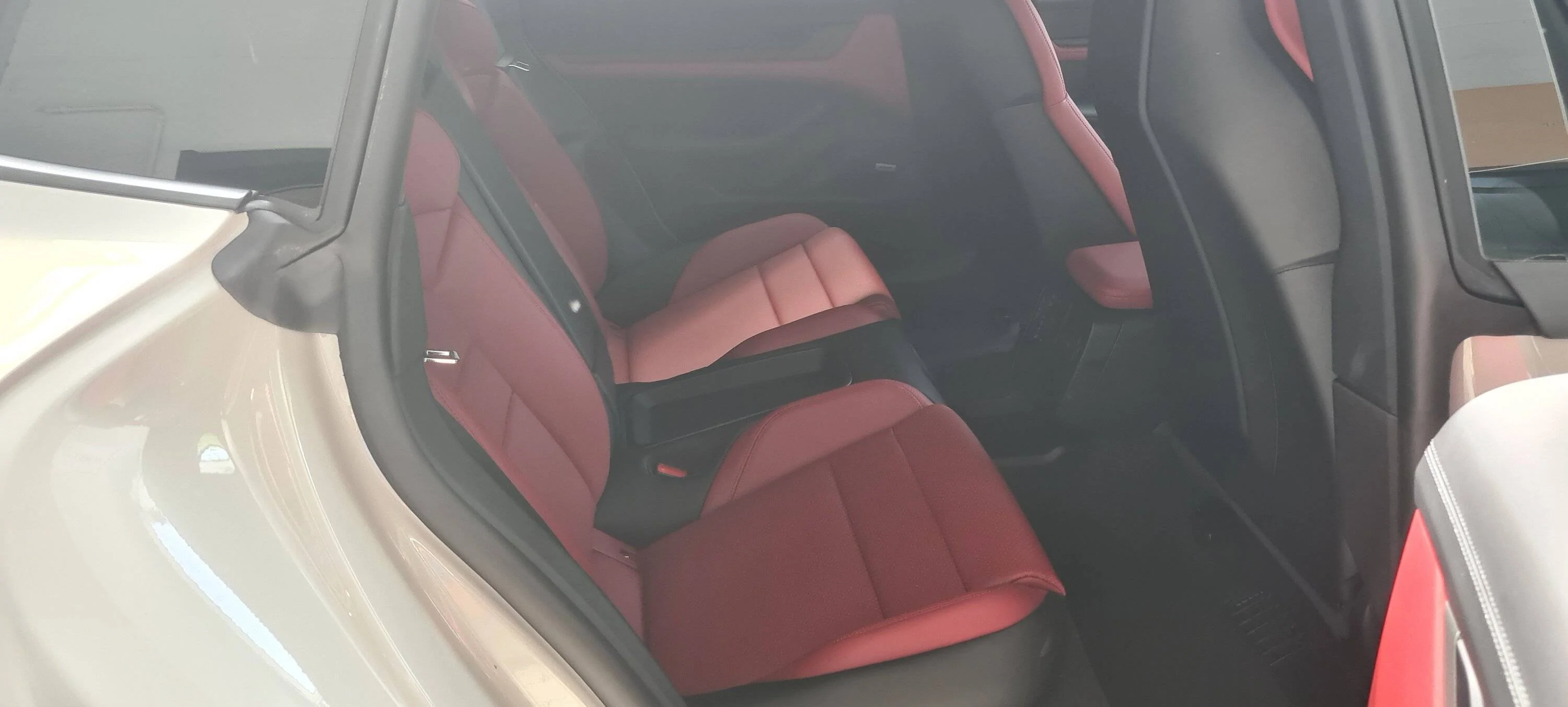 Porsche Taycan CHALK Taycan Club 20220617_120517