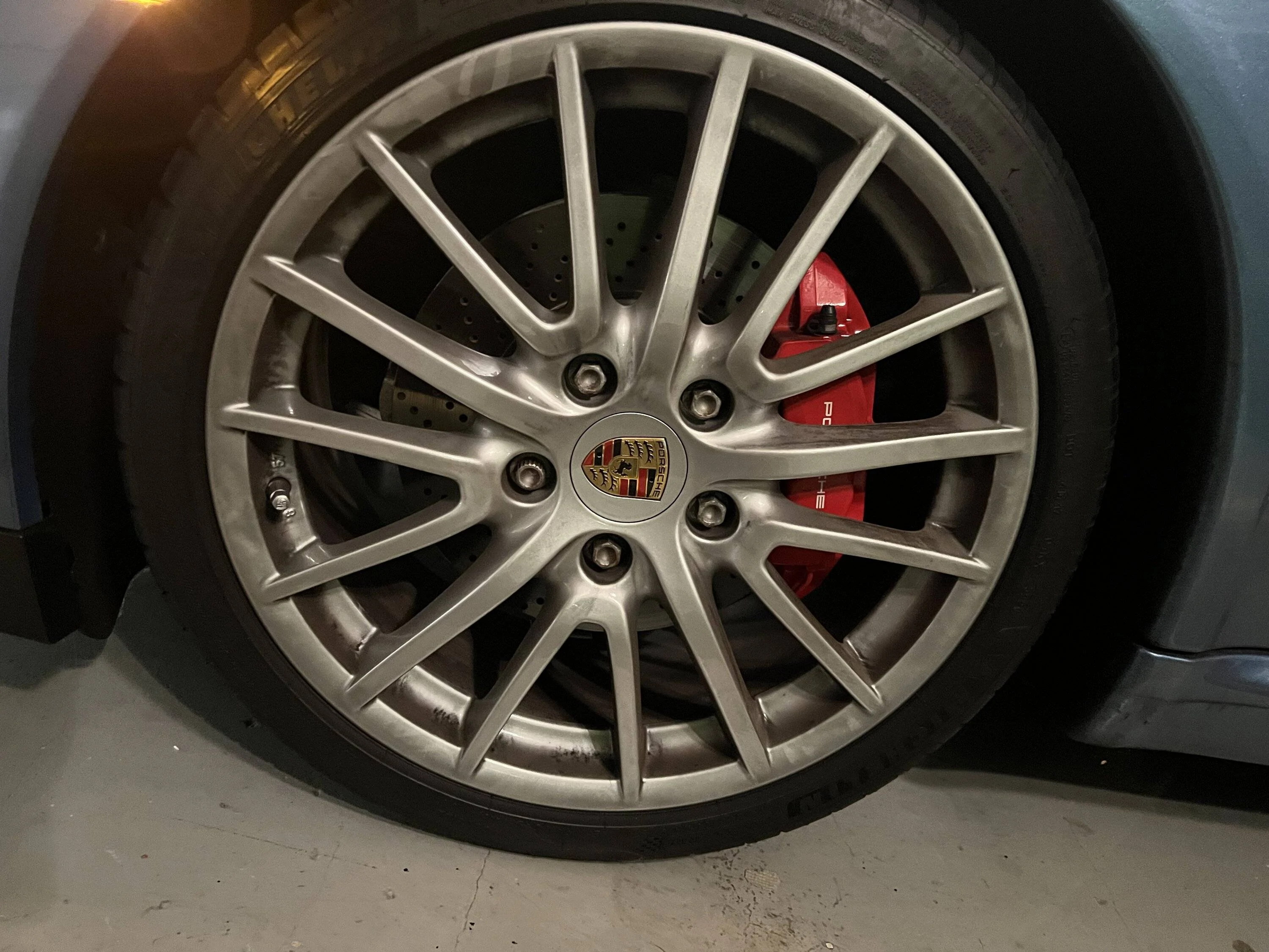 Porsche Taycan How to replace wheel centers? 1FE18FE4-803B-4CA6-8098-DF79524C3DEB