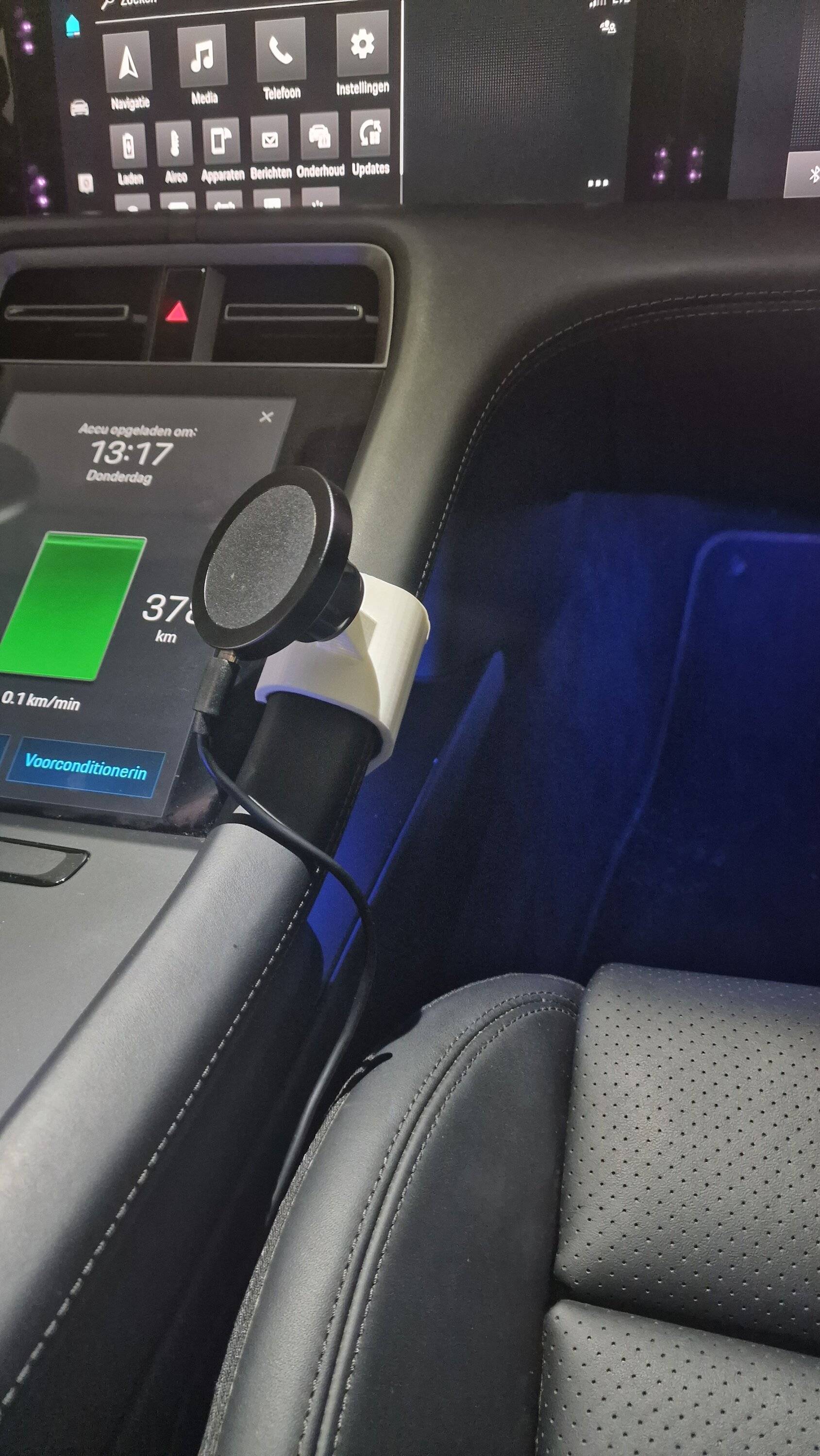 Porsche Taycan My 3D printed Taycan phone holder 20221013_125950