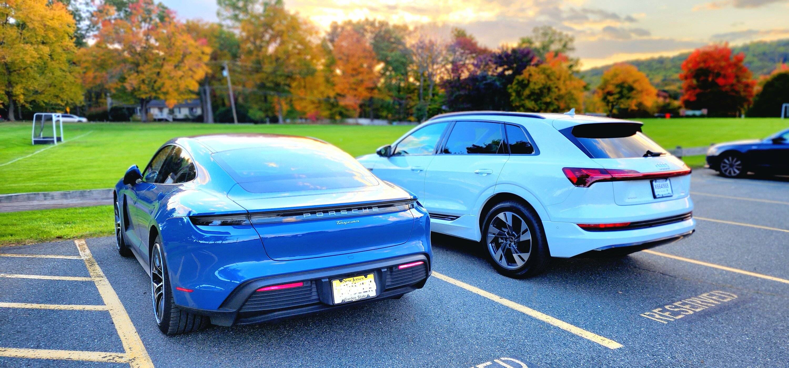 Porsche Taycan Officially second EV - e-tron ! E-tron2
