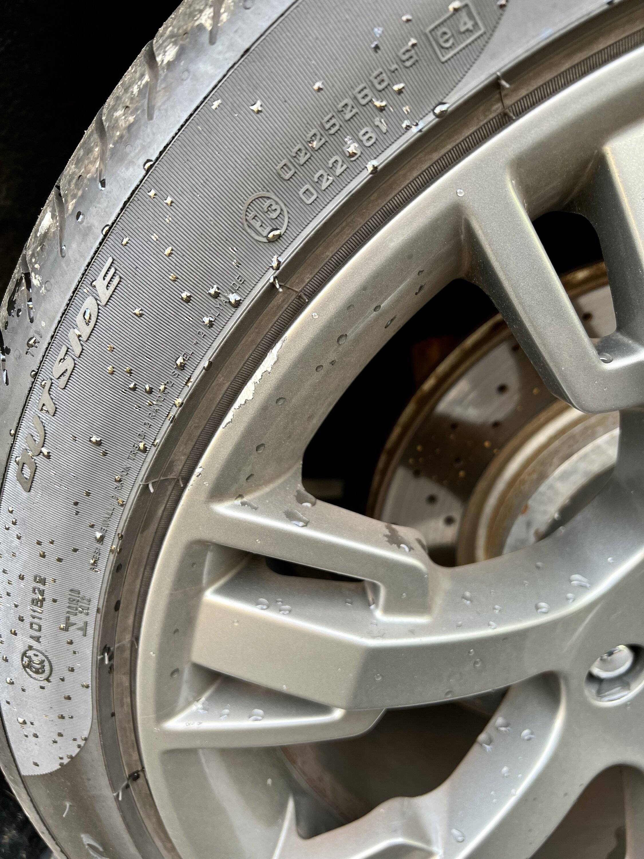 Porsche Taycan 21" Aero Blades Kerb Scraggs (Curb Rash) Repaired - it happened again! E83290C2-6AF5-46CA-8608-83BF9FB9F79A