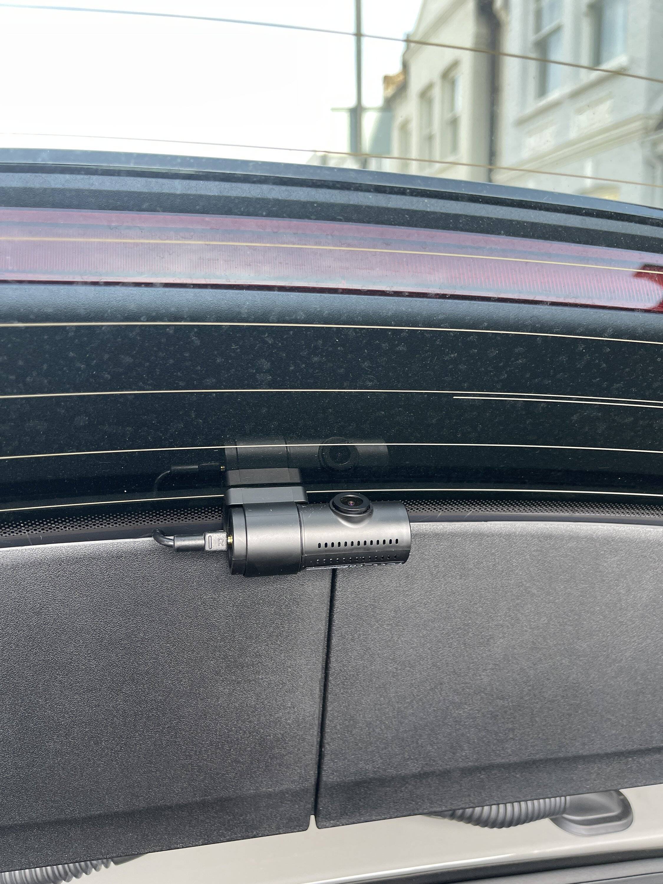Porsche Taycan Dashcam install F5F0B349-5566-414D-89F8-99F3D4893893