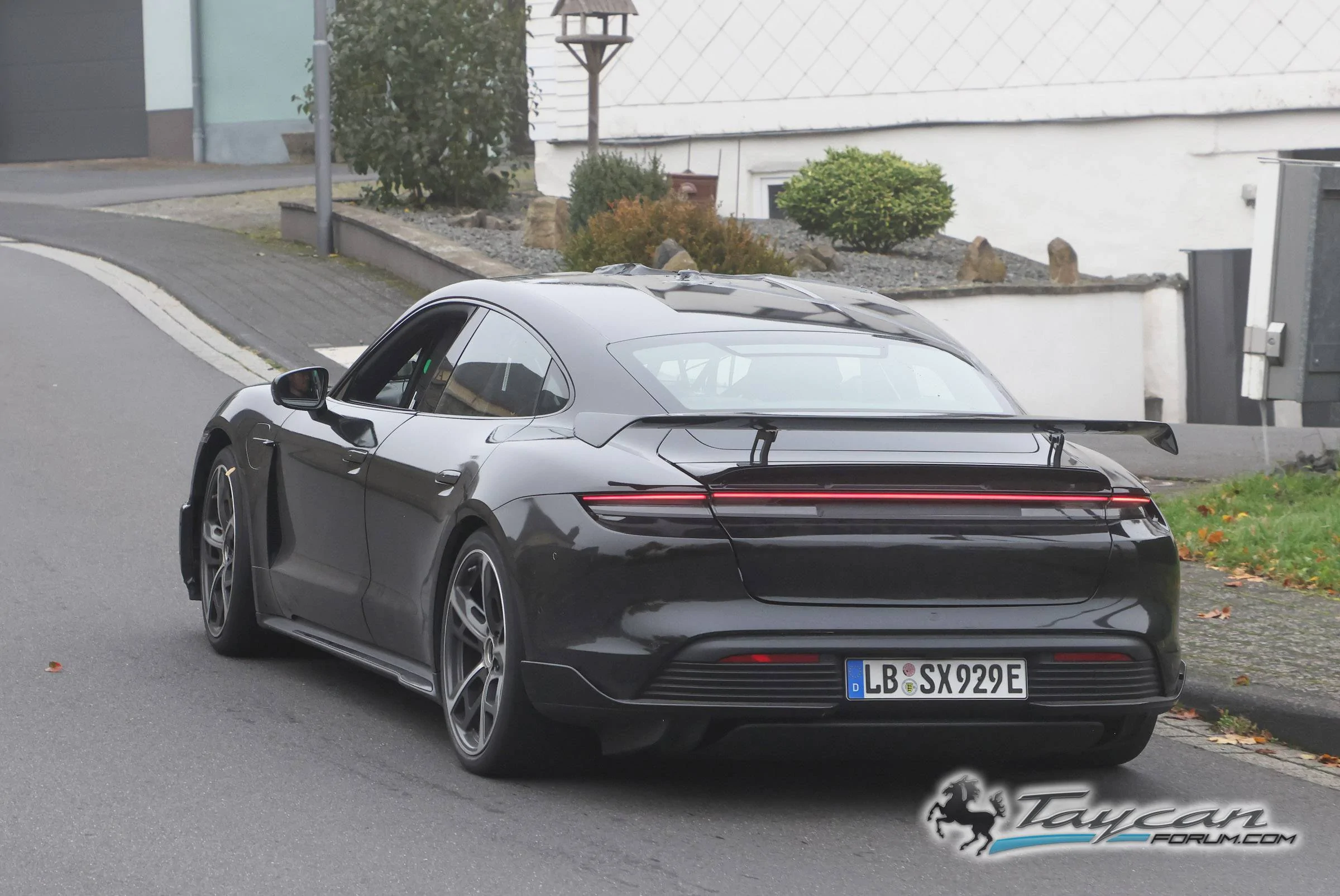 Porsche Taycan 🏁 More Taycan GT Pics & Info: Potential Triple Motor 1000+ HP Model to Take on Model S Plaid porsche-taycan-gt-11-jpg