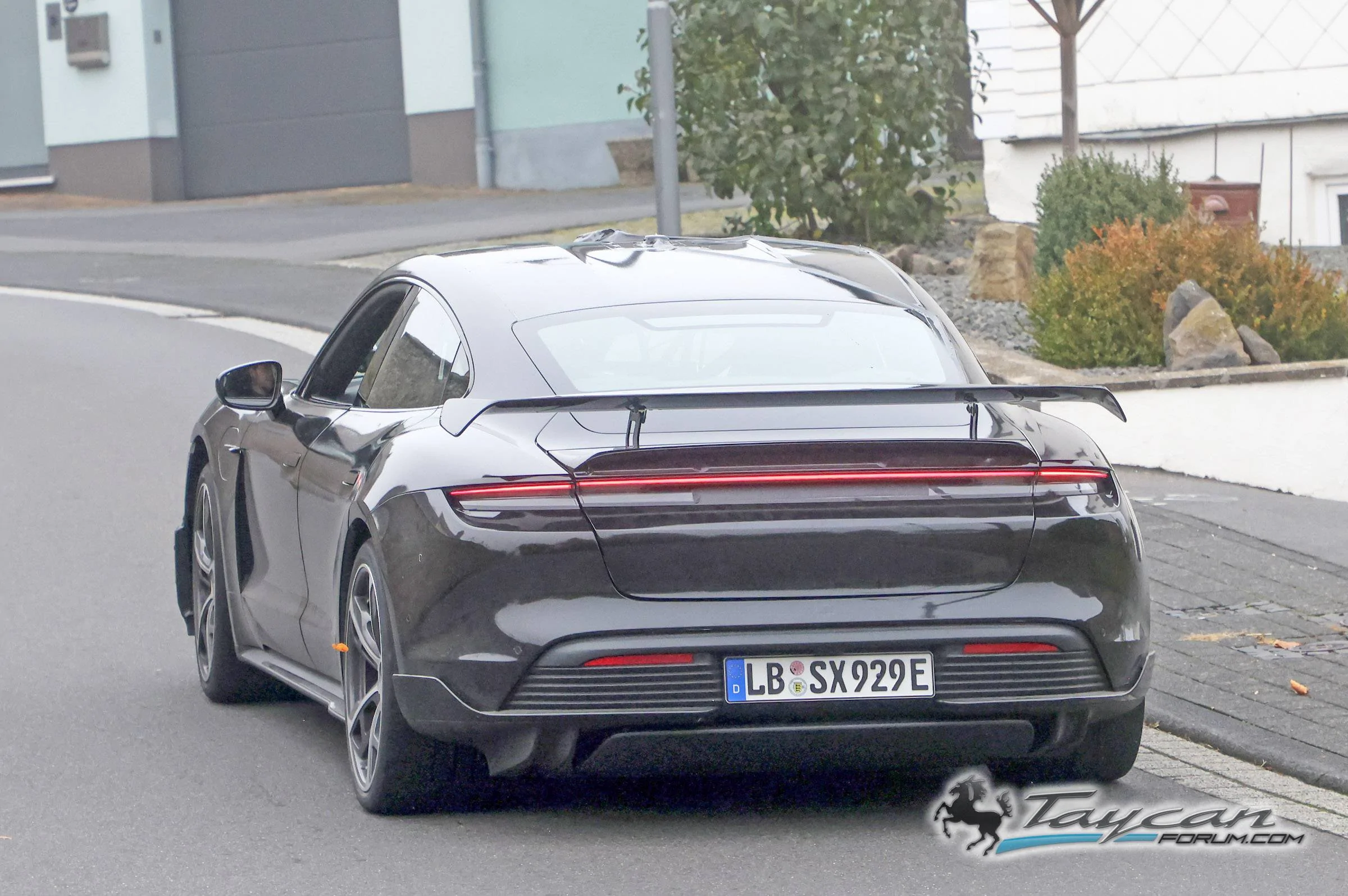 Porsche Taycan 🏁 More Taycan GT Pics & Info: Potential Triple Motor 1000+ HP Model to Take on Model S Plaid porsche-taycan-gt-13-jpg
