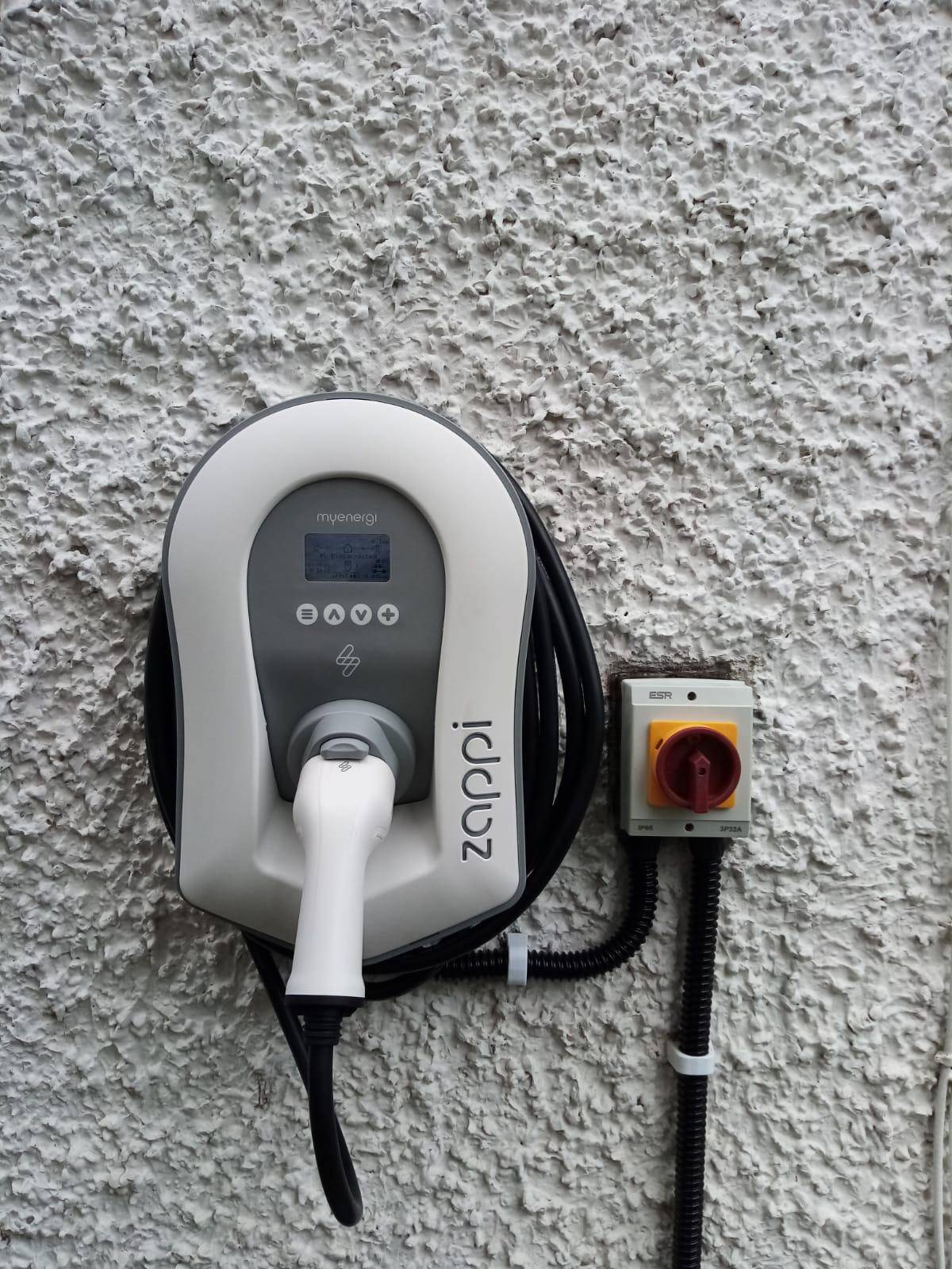 Porsche Taycan EV Charger Risks: Home Charging Installation Risks and Advice [by Munro Live] 1666313560719