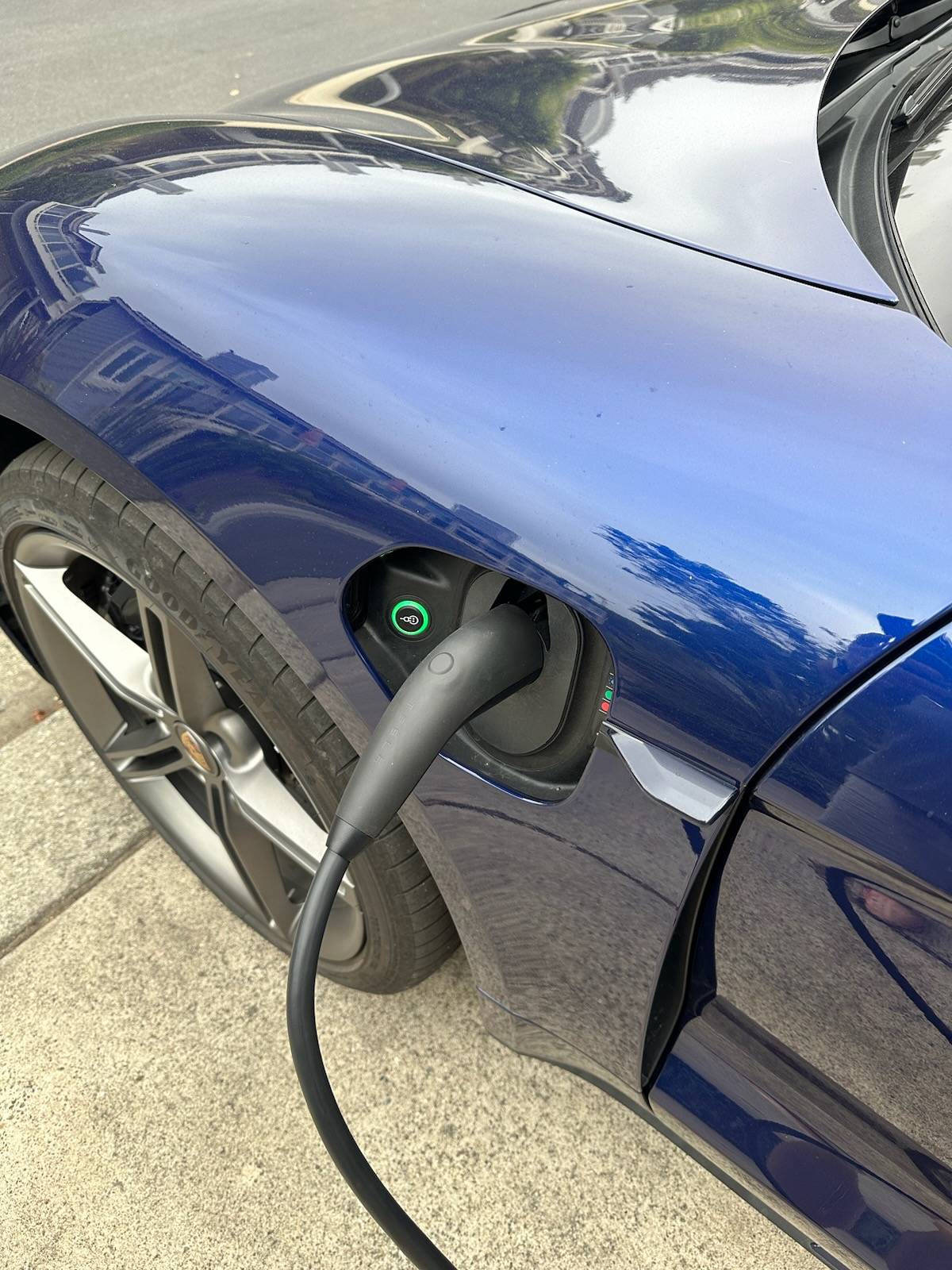 North America] - Get your Tech from a Tech company… Tesla J-1772