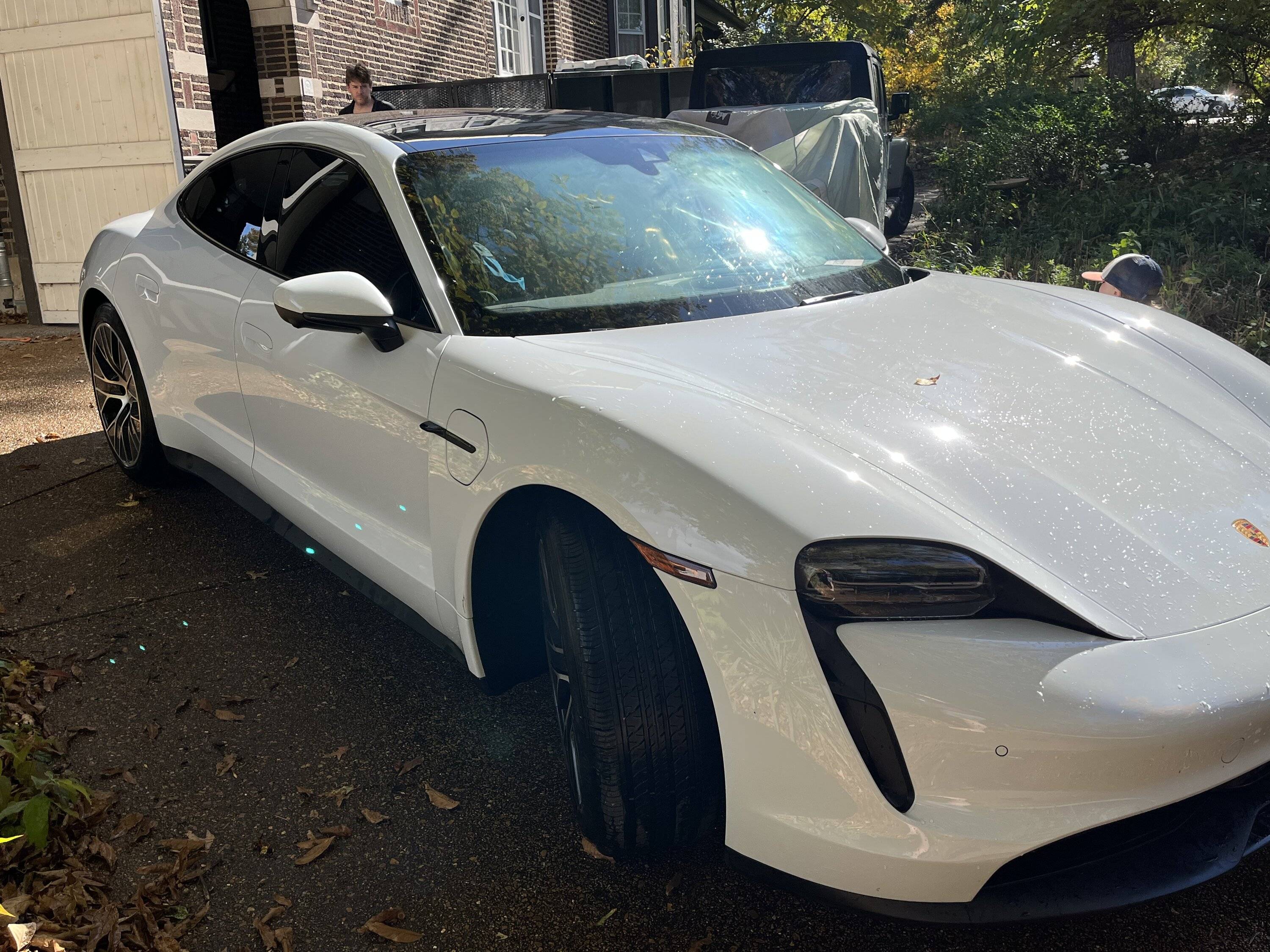 Porsche Taycan 2022 Porsche Taycan RWD 97710B2E-BA28-46DB-A6EC-2273EB84504E