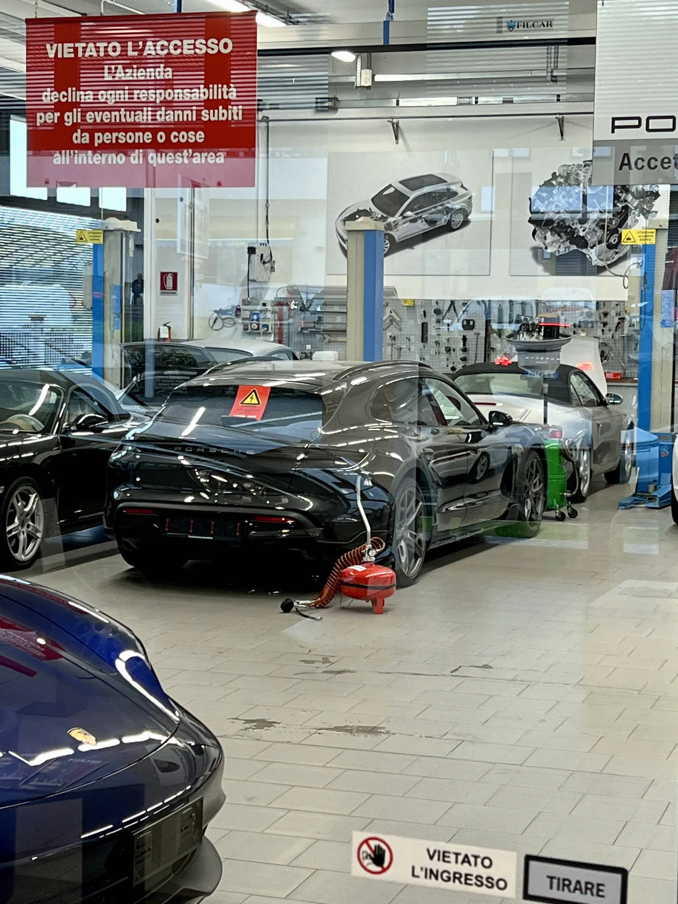 Porsche Taycan someone received the 12v battery? 18E1AD8D-A9E0-42EE-93DC-AA4EE5249D5A