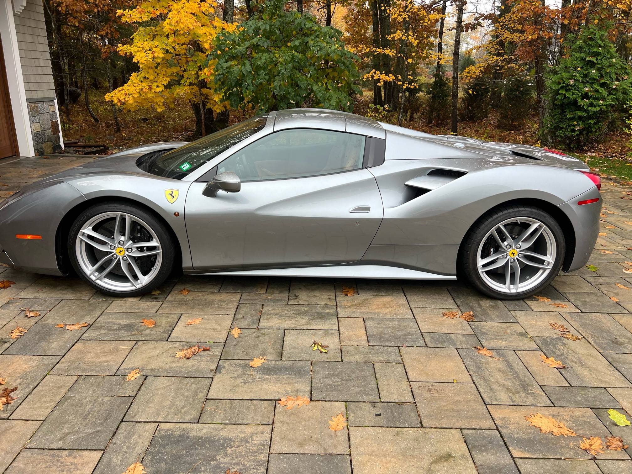 Porsche Taycan Anyone bored of EV? 488