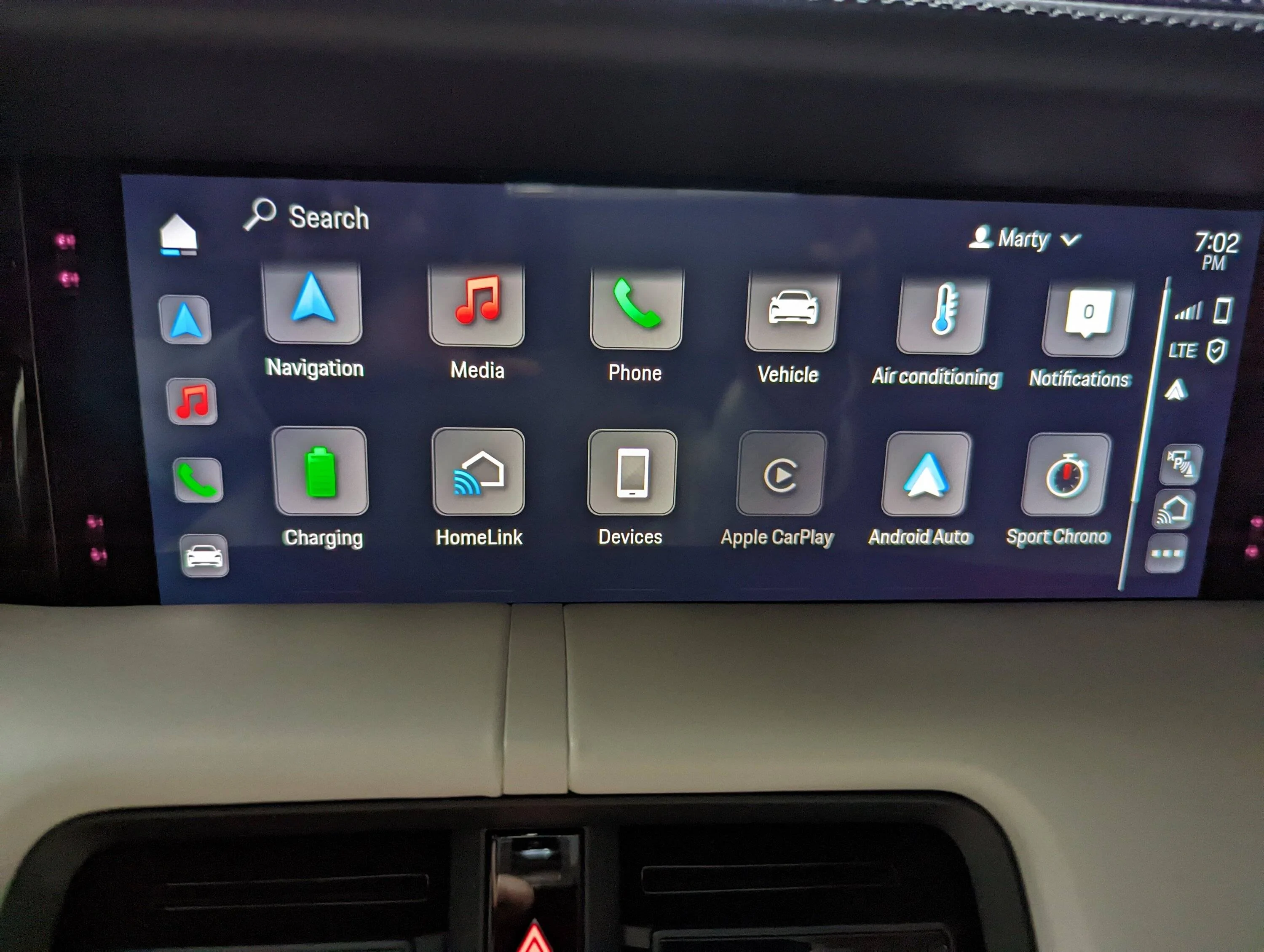 Porsche Taycan Software update 2023 PXL_20221029_010216791