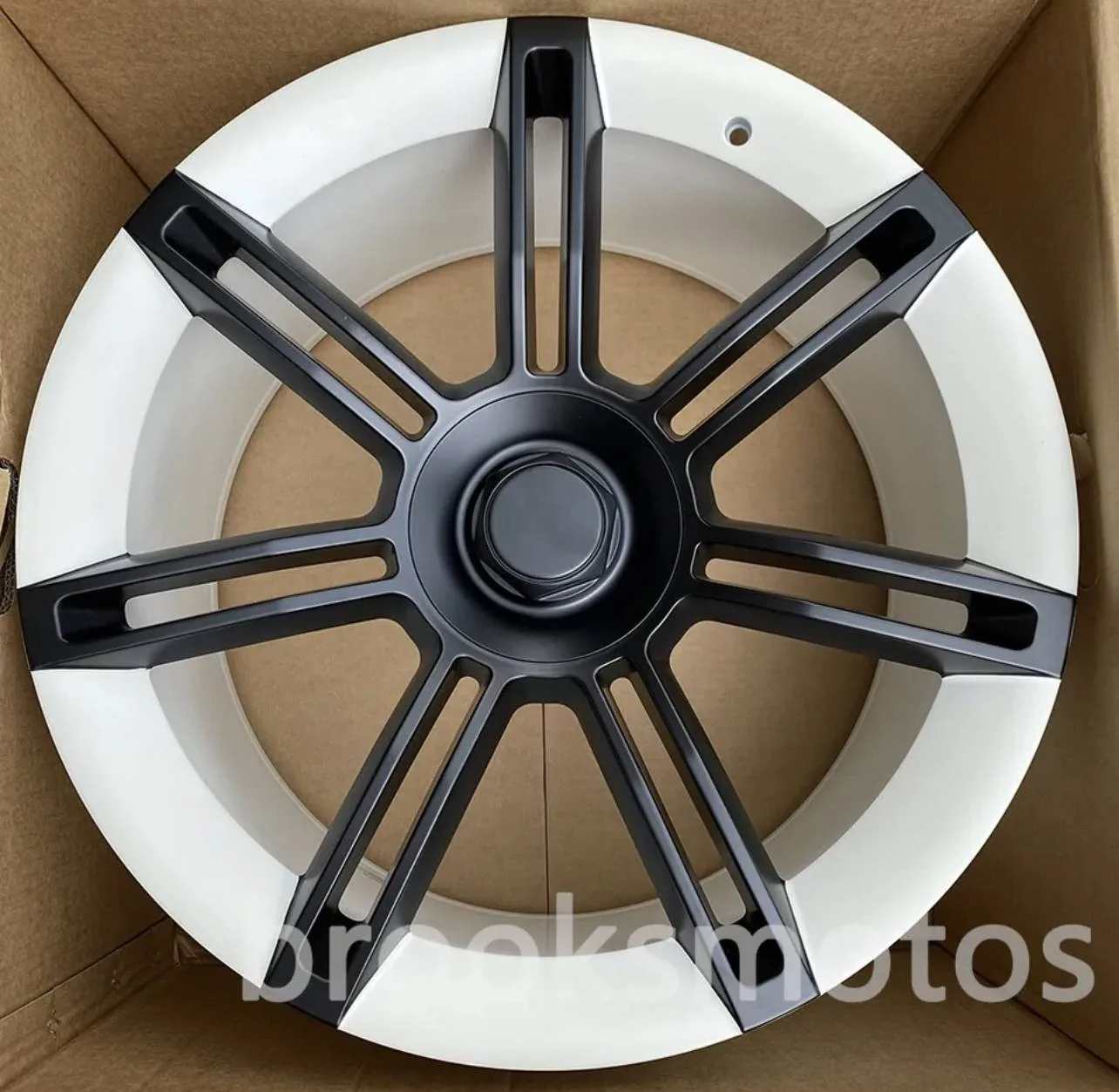 Porsche Taycan Aftermarket wheels for Taycan 74BCE89B-A9BC-4912-9D2D-20328F2CB606