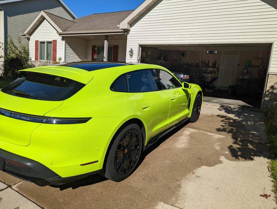 Porsche Taycan Noddy's new PTS Acid Green Cross Turismo Taycan in production! 1667679065393