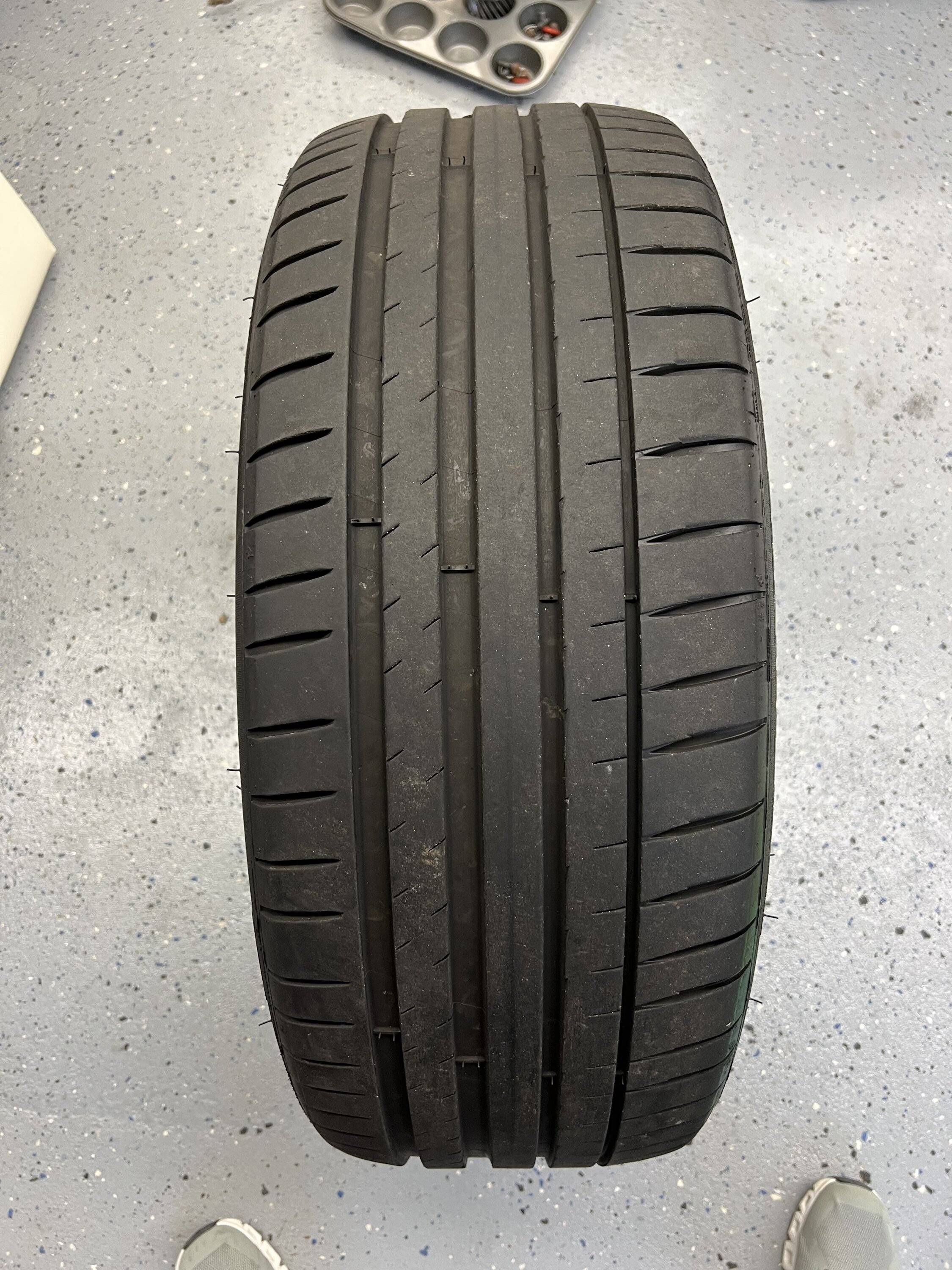 Porsche Taycan SOLDSet of summer tires: 20" Michelin Pilot Sport 4 image_67200257.JPG