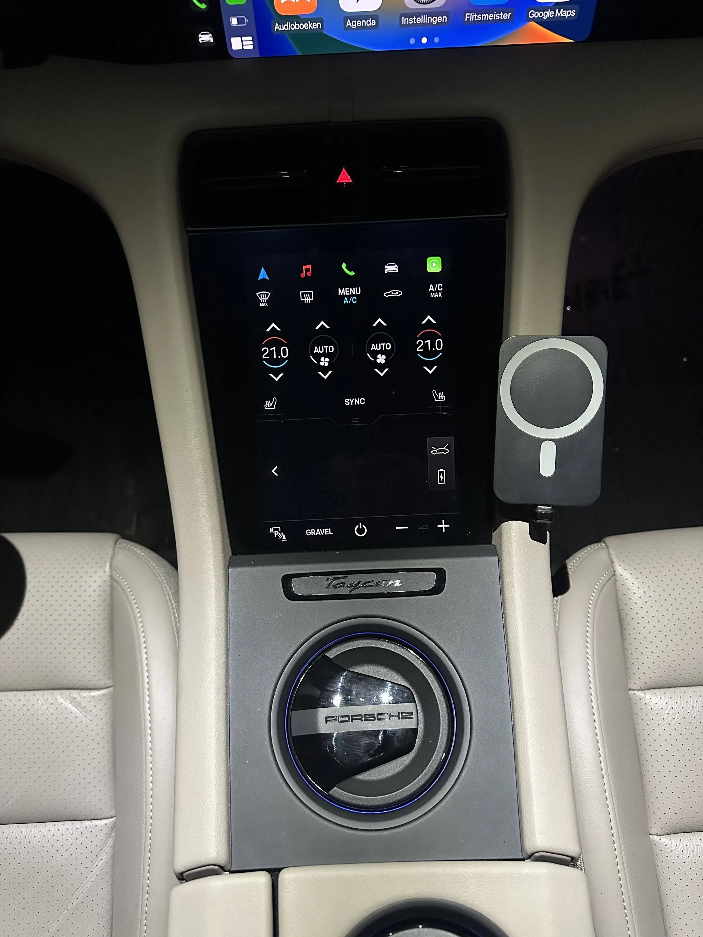 Porsche Taycan Phone holders for the Taycan - what are you using? A6788082-AD19-48FD-9F4C-C2BE65DEC816
