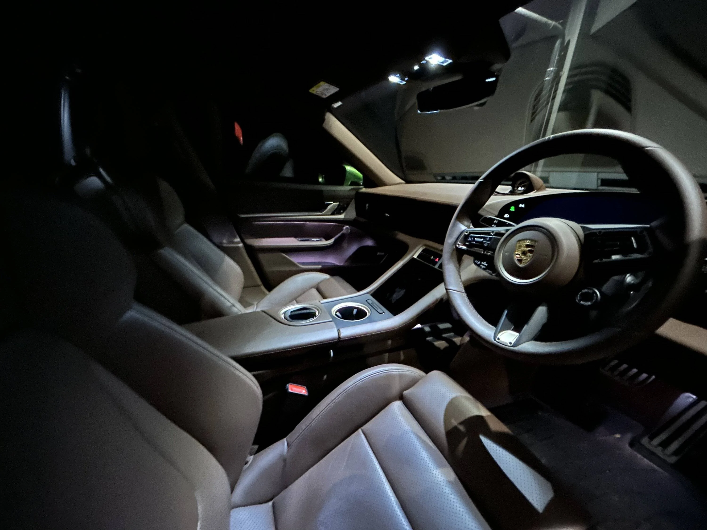 Porsche Taycan In need of pictures of truffle brown interior! C9D49BD9-D909-4585-8C44-D3E032BC0643
