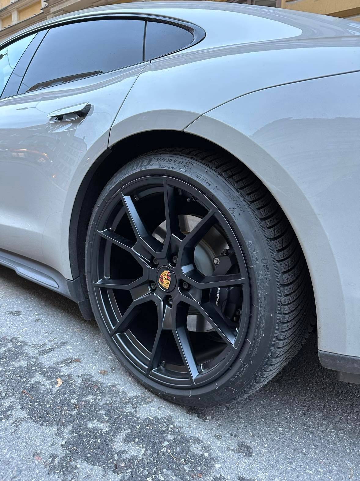 Porsche Taycan RS spyder  wheels 315164904_1062134164482821_1953227256207418990_n