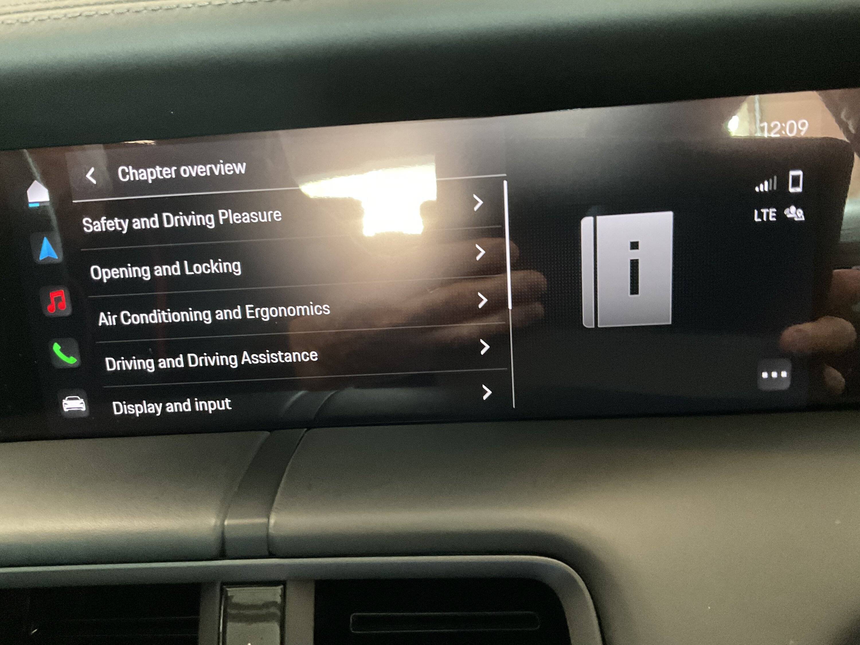 Porsche Taycan Passenger screen access to car manual? 690A8AE7-05FC-4E99-8DC8-B3C637038A32