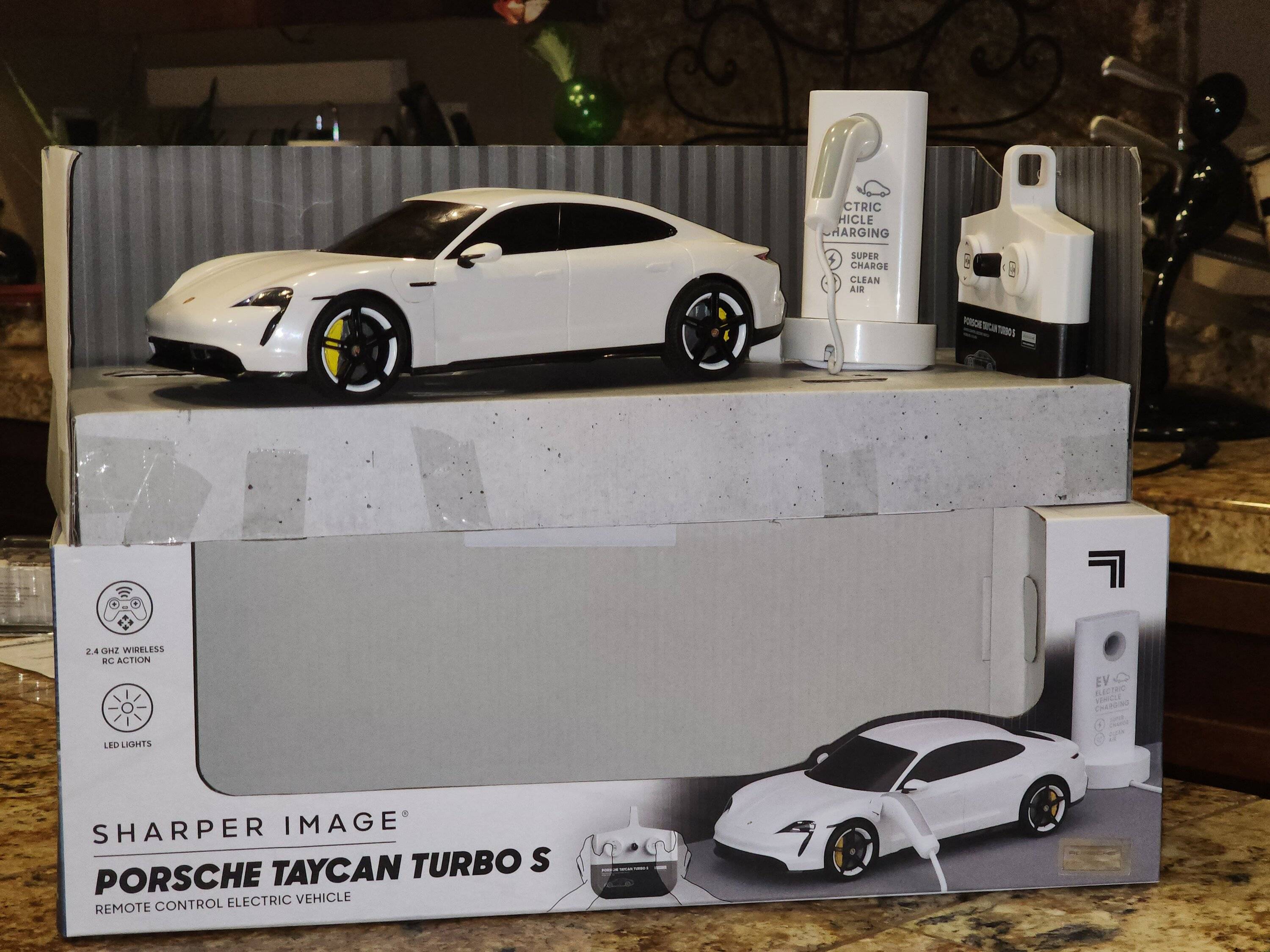 Porsche Taycan RC Taycan available at Macy's 20221118_022520
