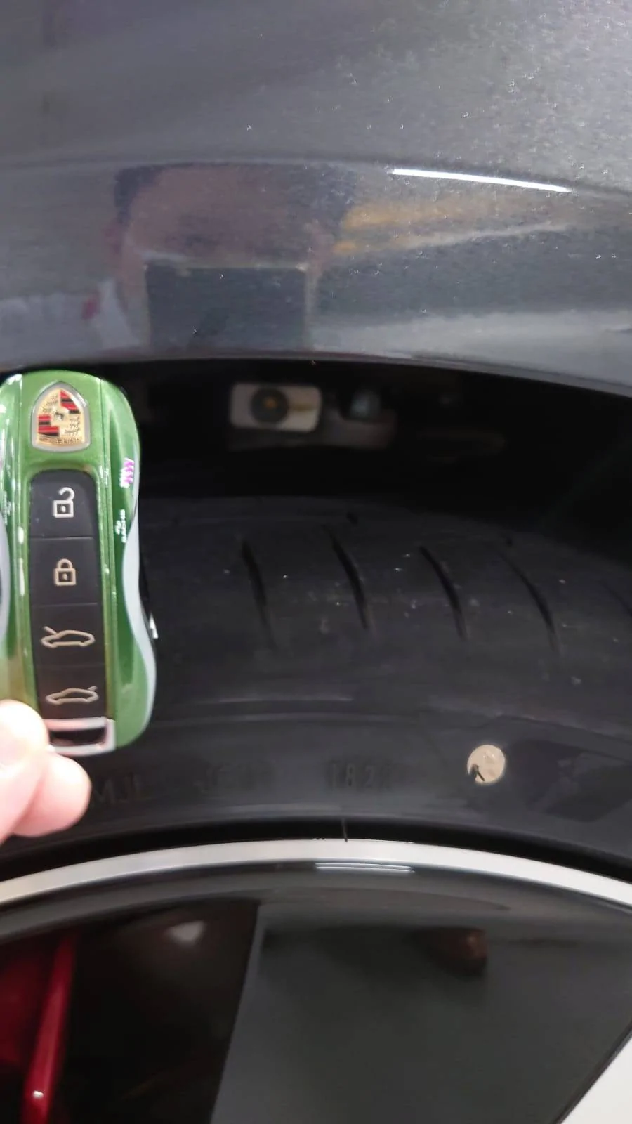 Porsche Taycan Wheel gap increased after switching from 20" Turbo Aero to 21" Taycan Exclusive 4