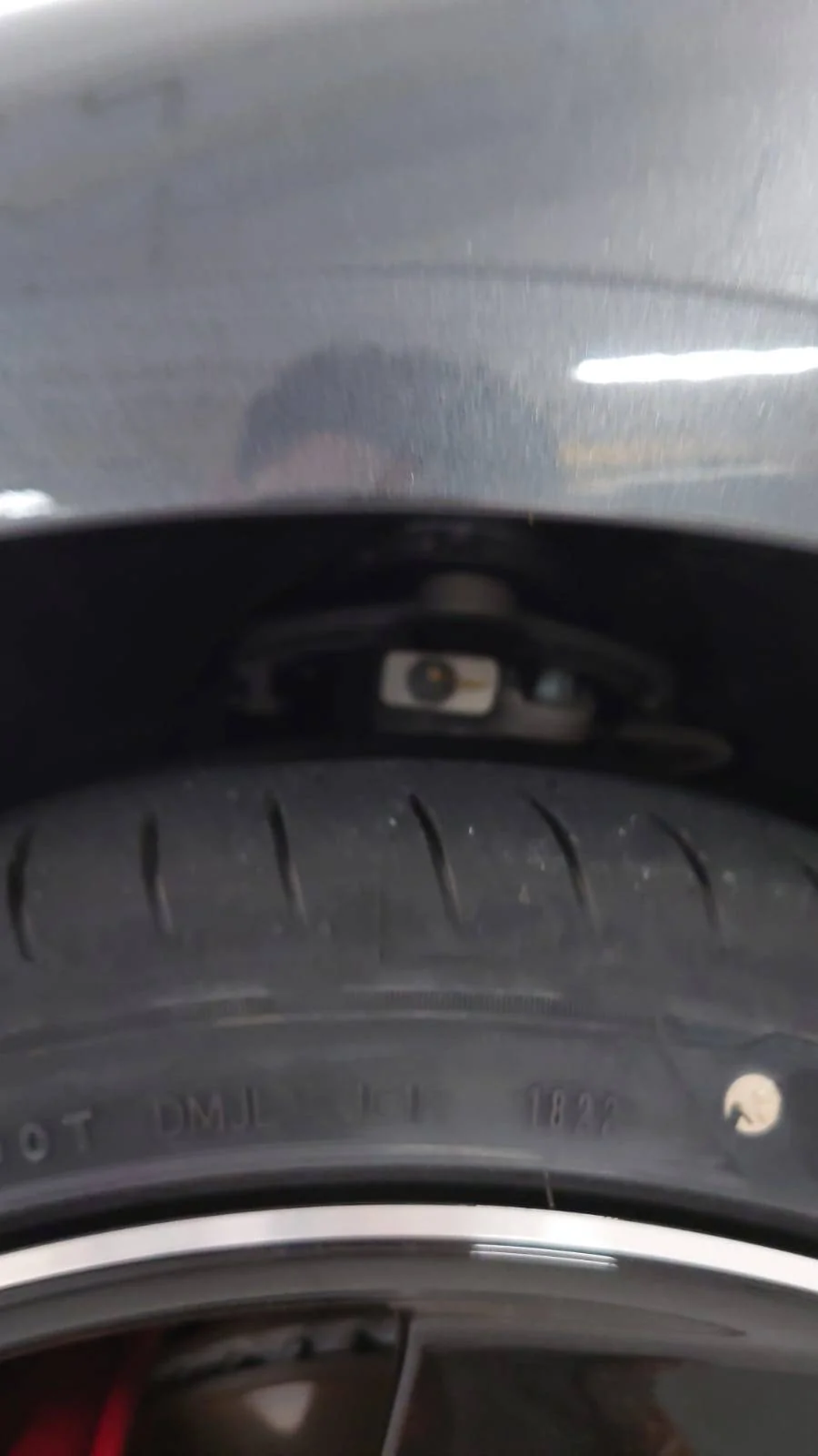 Porsche Taycan Wheel gap increased after switching from 20" Turbo Aero to 21" Taycan Exclusive 3