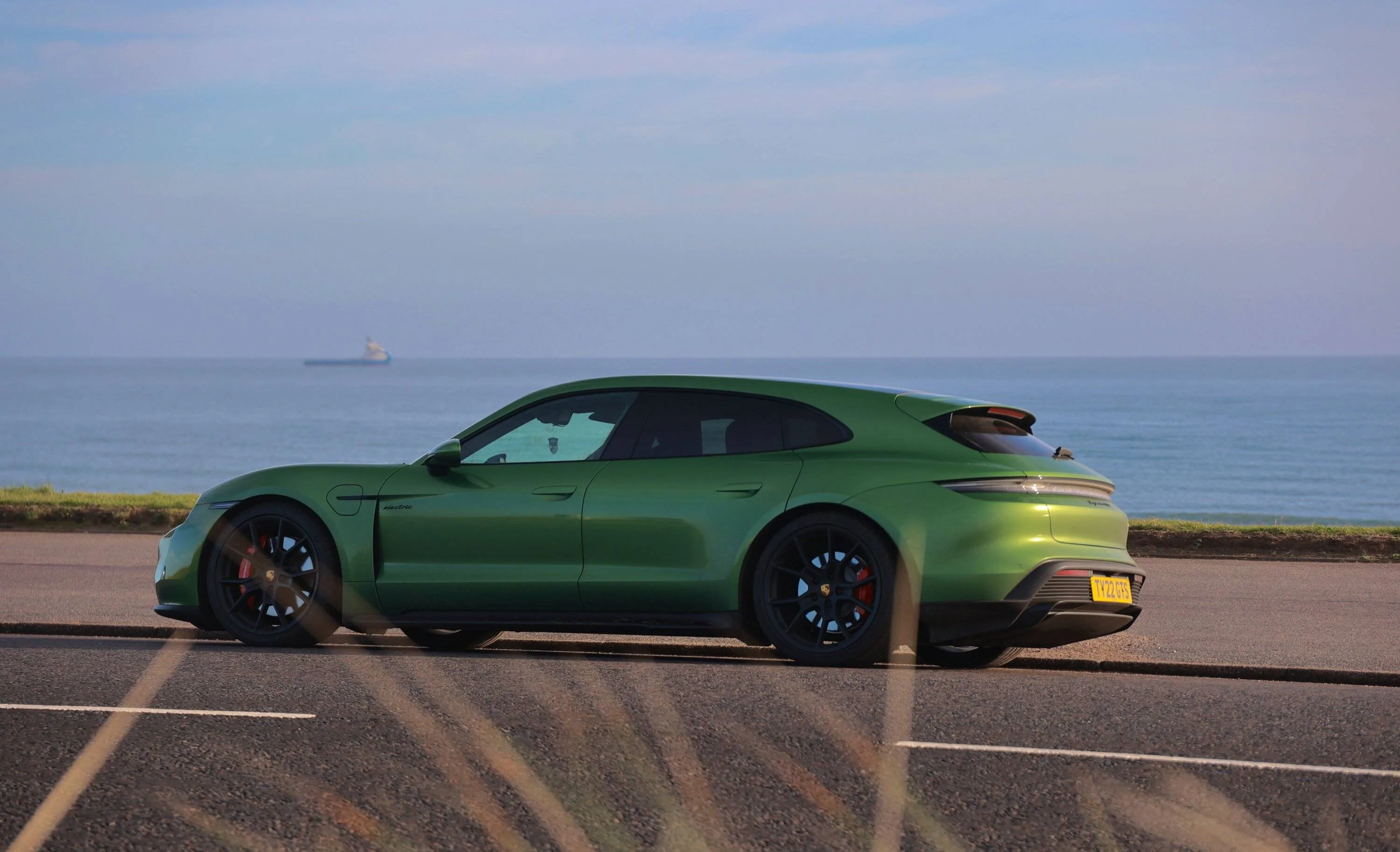 Porsche Taycan GTS colour D4A4D10D-A662-4F8C-AC0E-FE36D99BF82A
