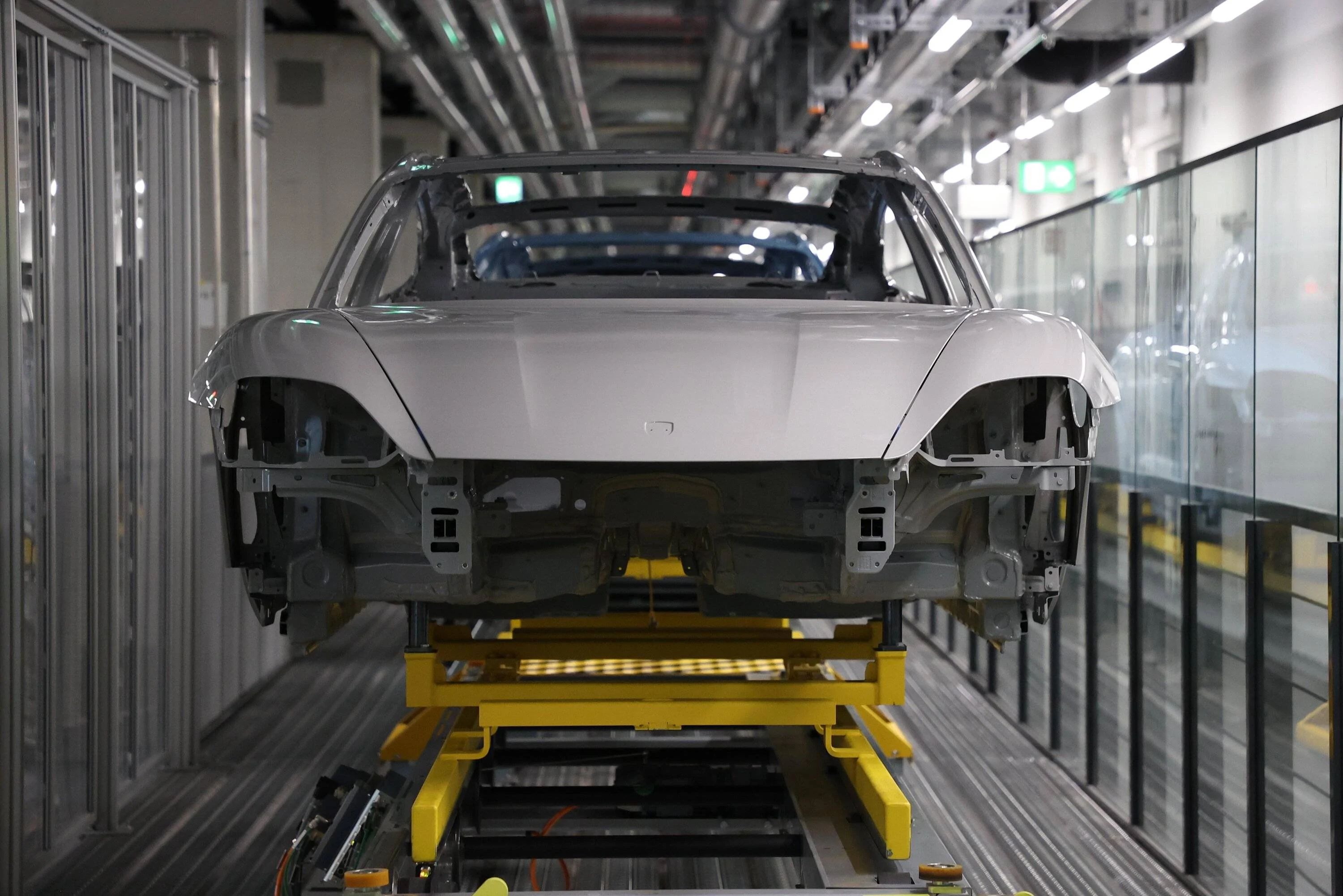 Porsche Taycan 📸  How to Find Your Taycan Production Photo From Assembly Line B9B47ADC-F7DB-49F0-9F61-94D89B72DD1C