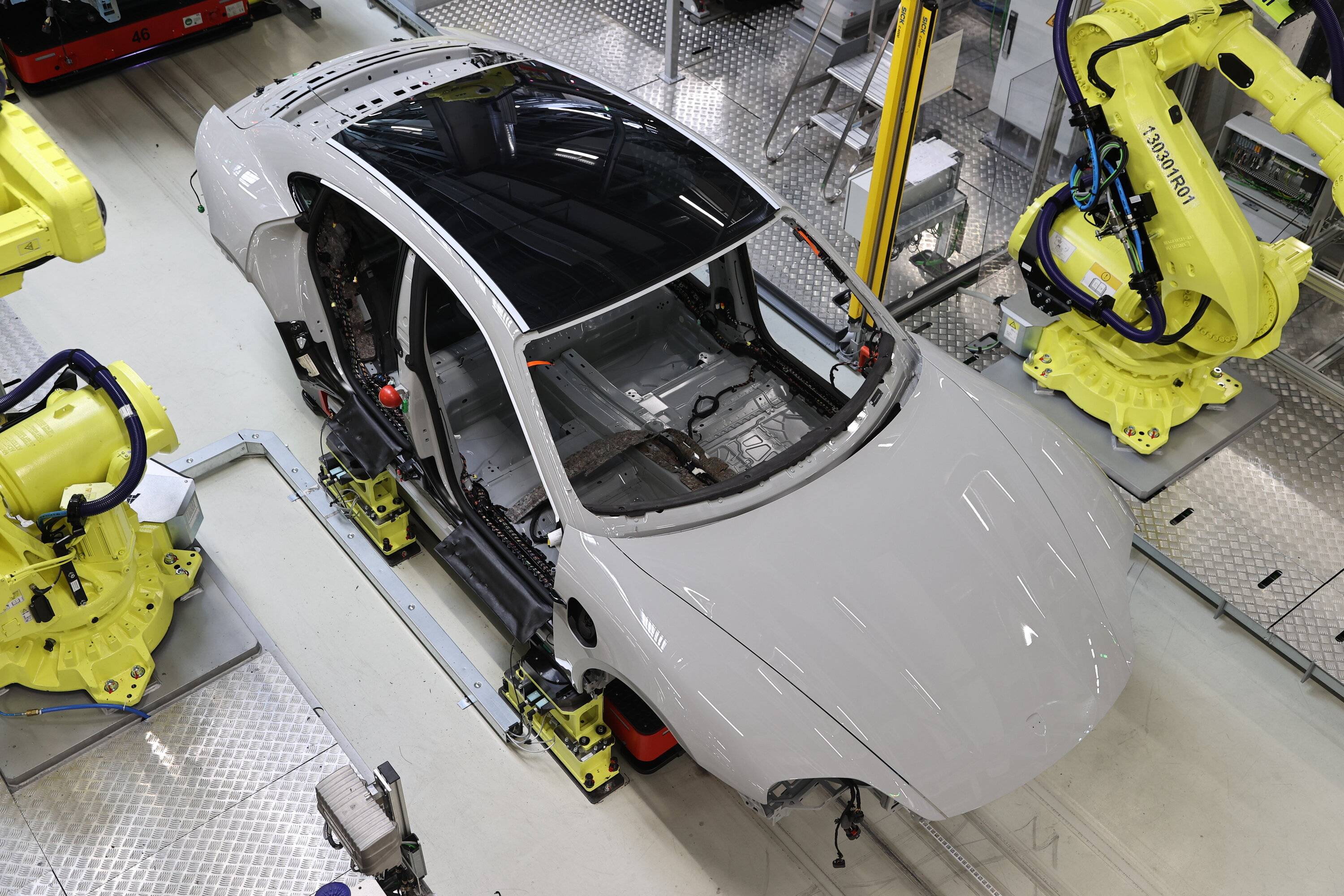 Porsche Taycan 📸  How to Find Your Taycan Production Photo From Assembly Line F32EB9C6-0FE9-4863-B6A2-A8FBB32FFF15