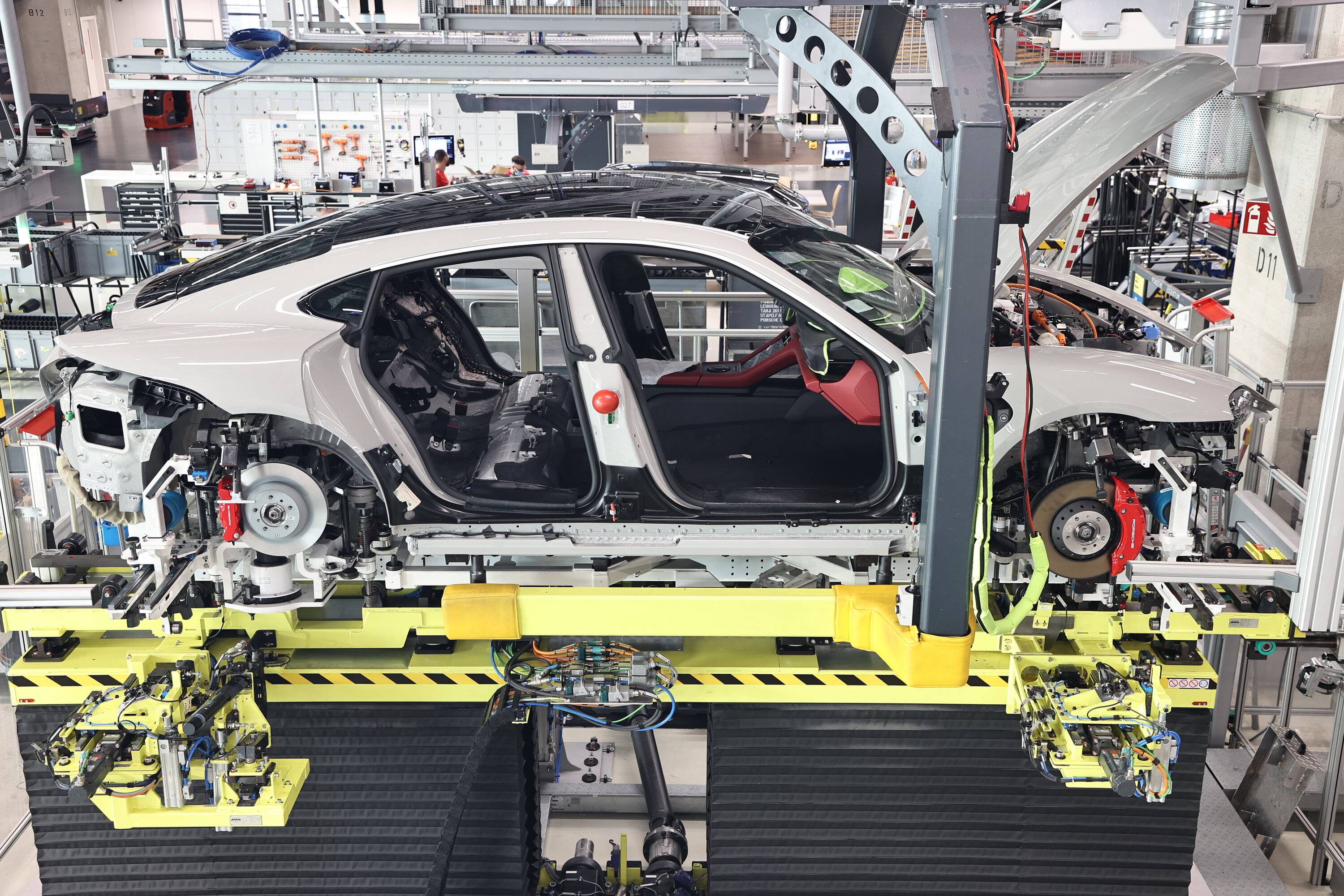 Porsche Taycan 📸  How to Find Your Taycan Production Photo From Assembly Line EA7C3EC5-5D8A-49C0-BBC6-00079A38BF66