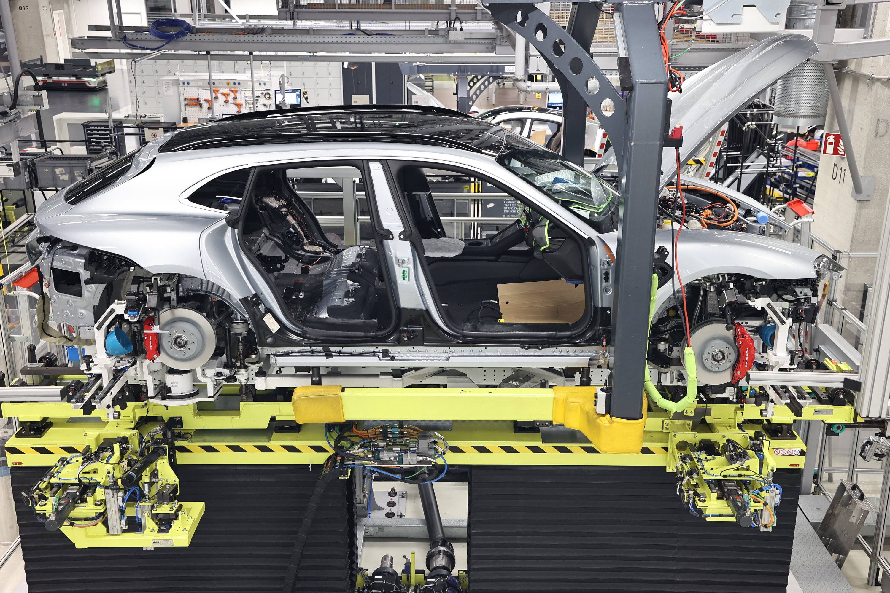 Porsche Taycan UK order status and delays? 6377133de060a00c00a05196