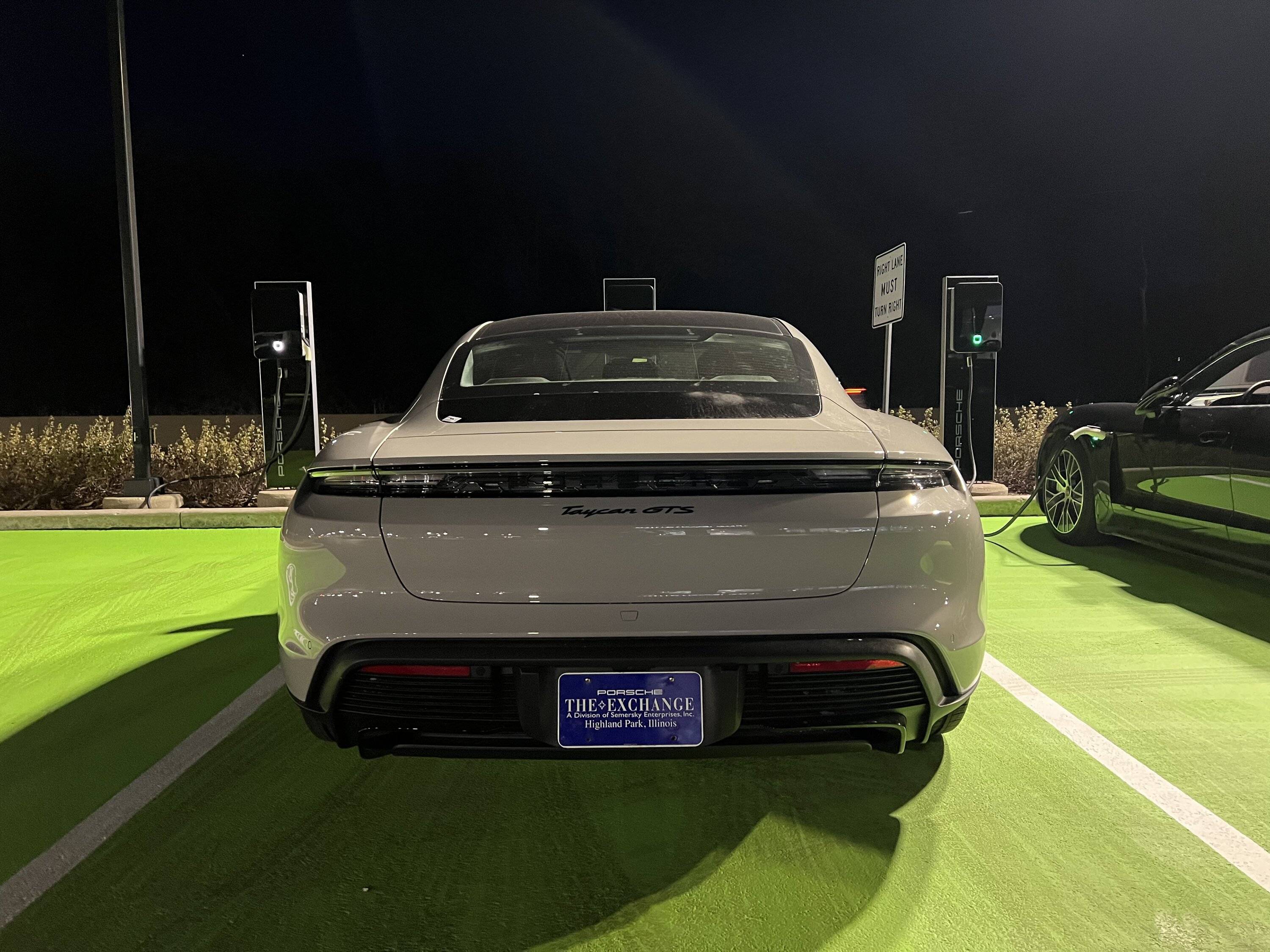 Porsche Taycan Siem Cicero 8F4D75F8-DE2E-411E-9C5D-5AB251B282F4