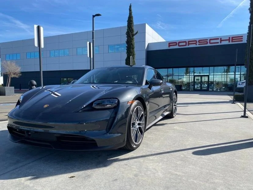 Porsche Taycan VOLCANO GREY Taycan Club 315520026_5779008552120466_5587313422709899693_n
