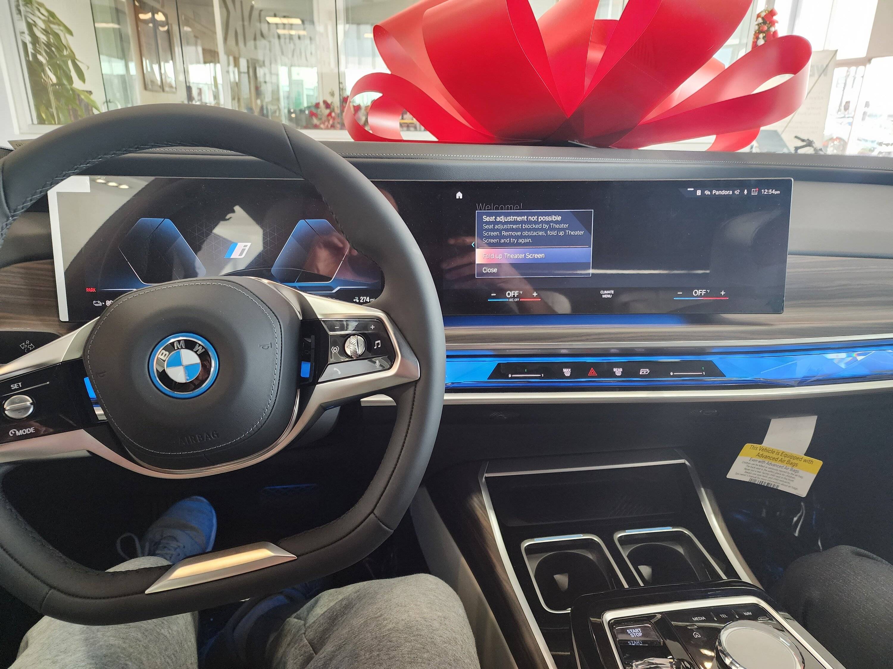Porsche Taycan BMW i7 20221203_125456