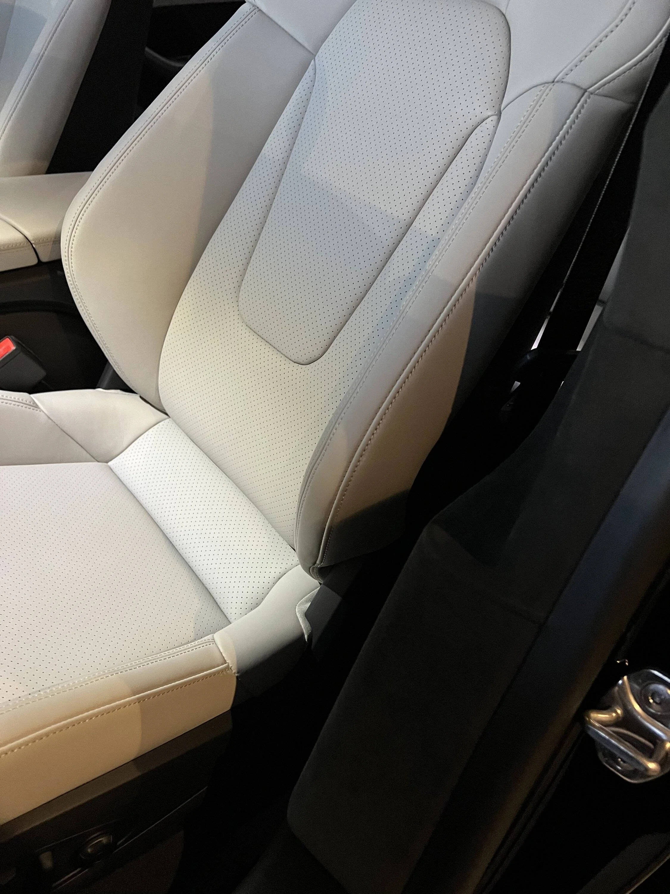 Porsche Taycan BLACK / JET BLACK Taycan Club 030BFCCA-D61D-4467-985C-1CCF5C72648A