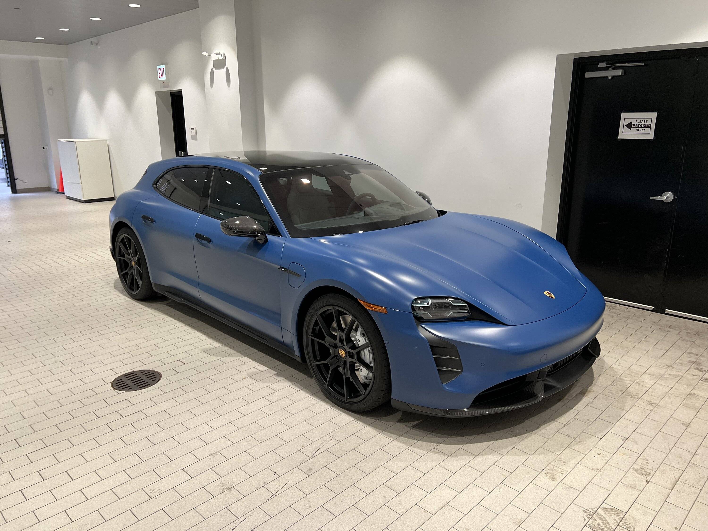 Porsche Taycan Taycan GTS Sport Turismo is home, safe and sound [Neptune Blue, XPEL Stealth PPF + Ceramic Coat] 58F66268-B882-4839-8F19-8BDCC0DA9306