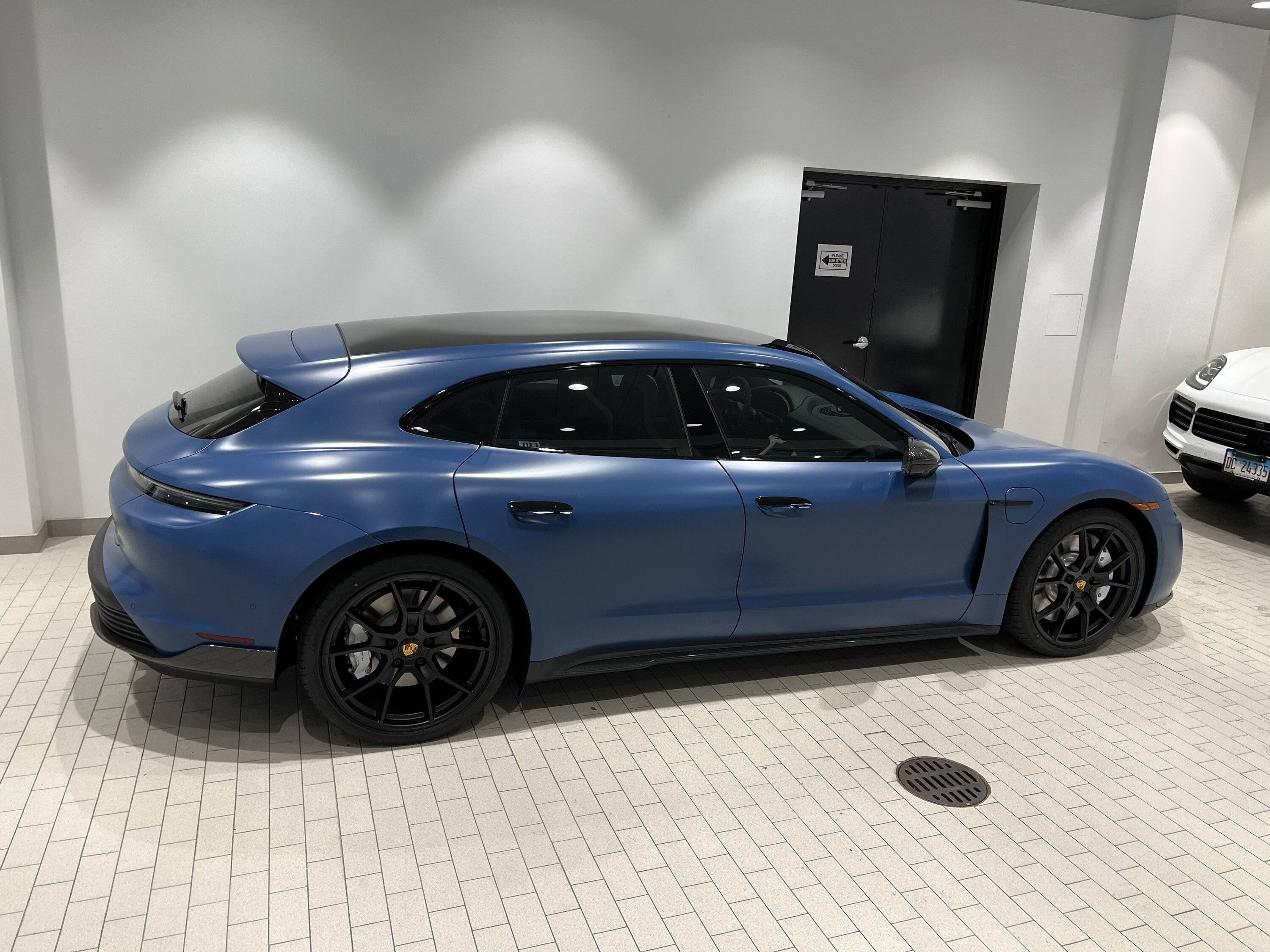 Porsche Taycan Taycan GTS Sport Turismo is home, safe and sound [Neptune Blue, XPEL Stealth PPF + Ceramic Coat] 92CB279D-2190-433D-8EF1-82C4C1578724
