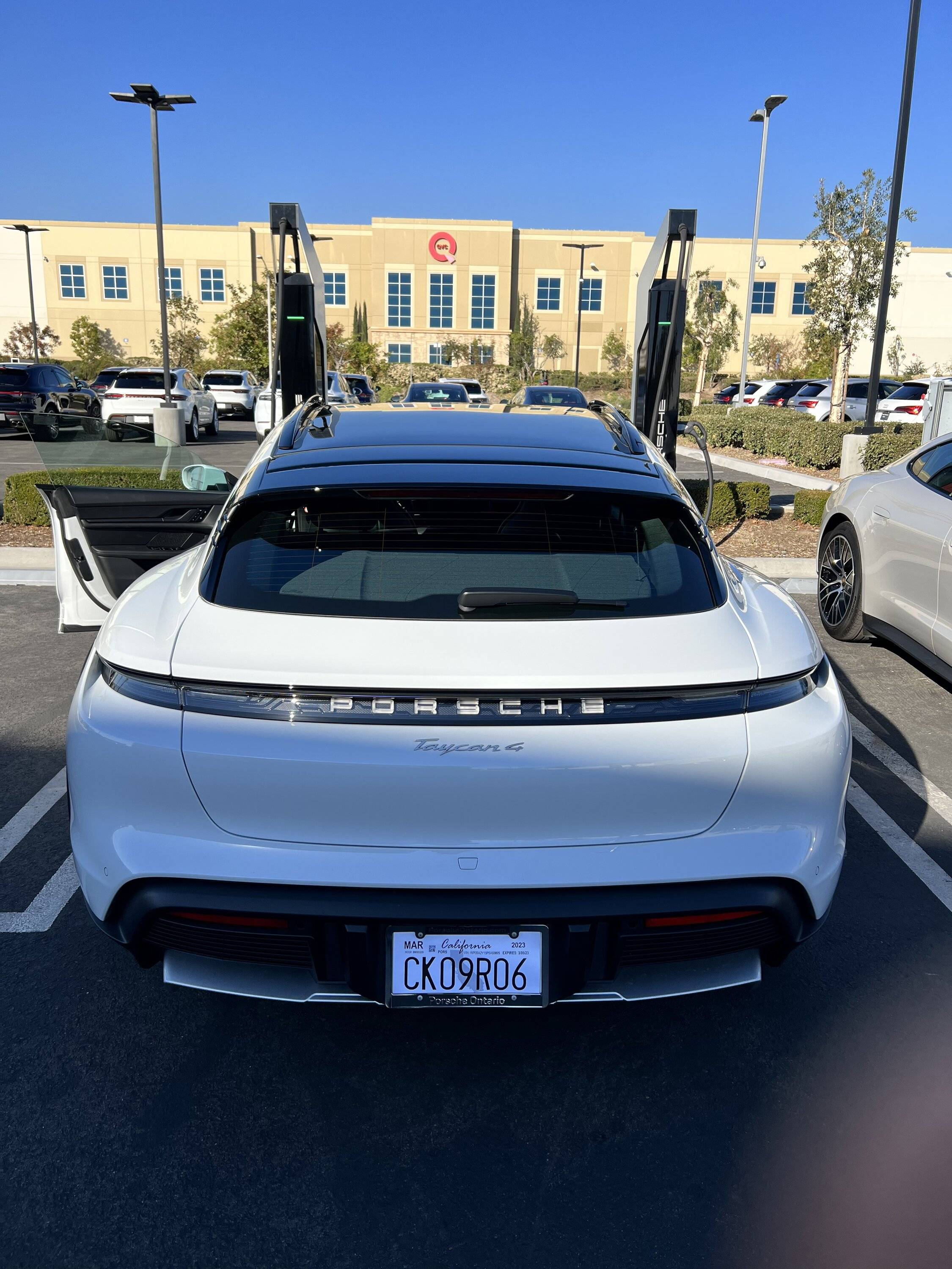 Porsche Taycan Anyone on GRAND PHOENIX? 69231598920__5221CAC9-9DCC-463F-951F-7CB011E3F02C
