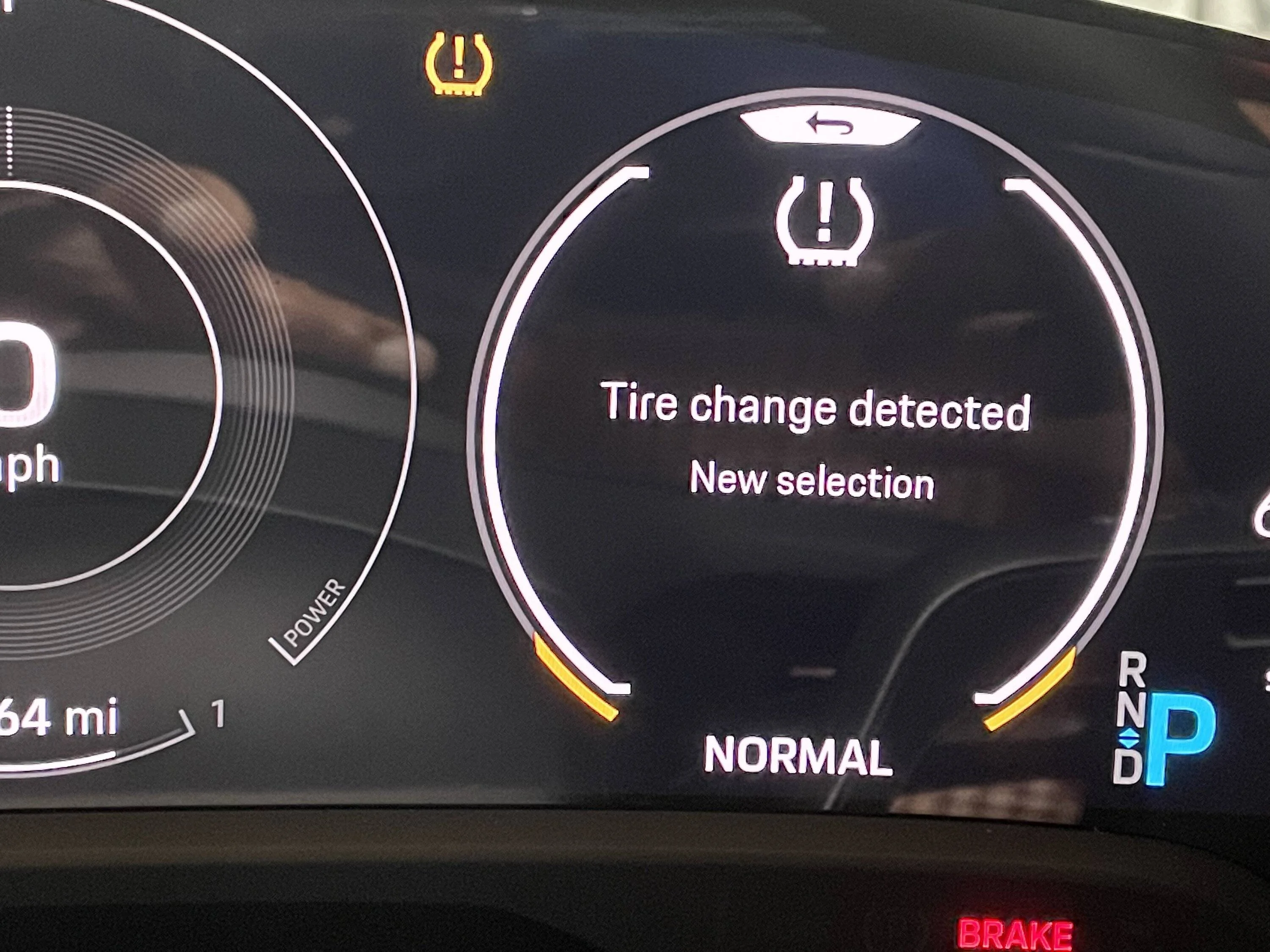 Porsche Taycan My first error message…. AE8FFC1A-62B4-4855-86A4-9217A7939313