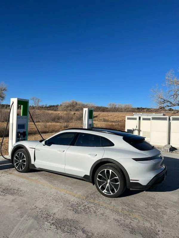 Porsche Taycan EA (Electrify America) Sucks - that is all IMG_2938.HEIC