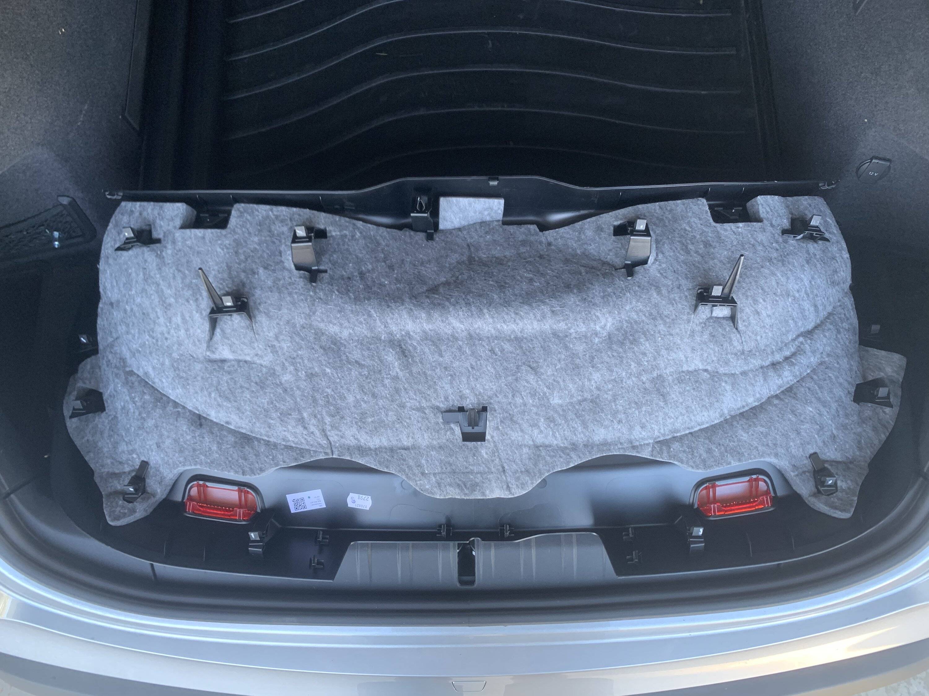 Porsche Taycan Need help understanding how to remove various trim panels. 9FA24B46-CCC1-4D65-96BE-BA16990DCCC3