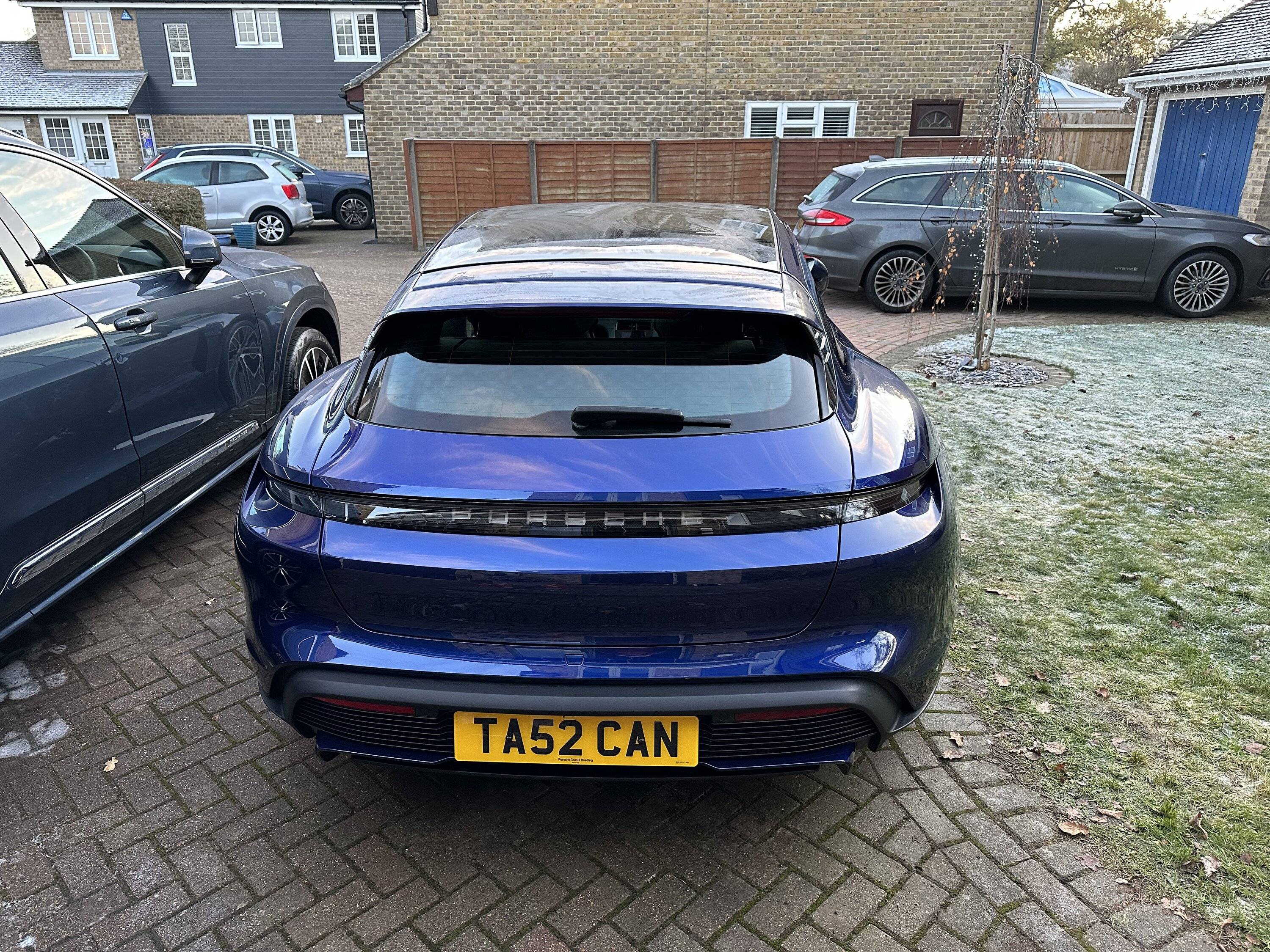 Porsche Taycan Taycan Turbo Sport Turismo arrives in the cold and dark! 894EF606-C6EF-4627-AA63-4CA4E18D7F93
