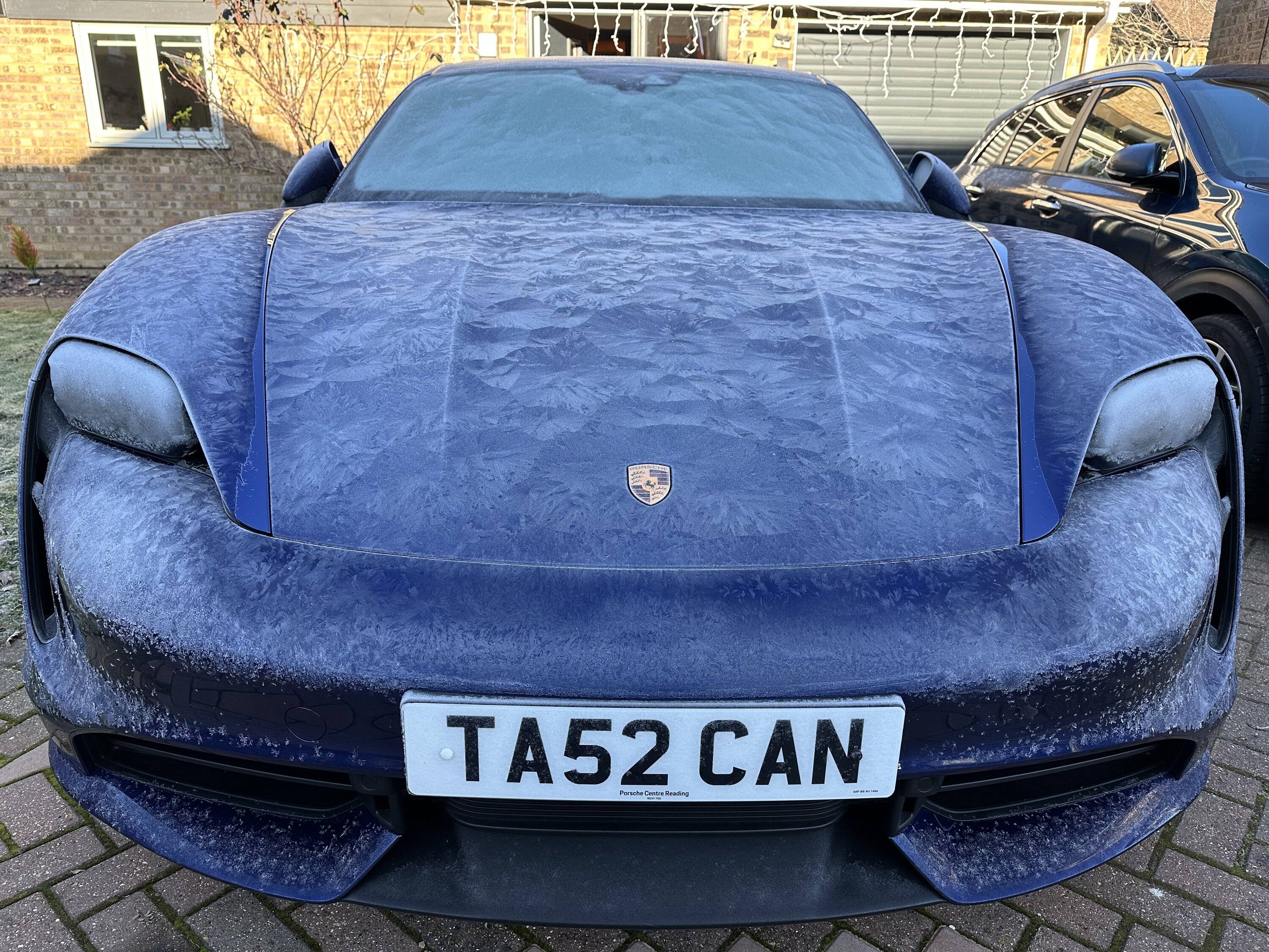 Porsche Taycan Taycan Turbo Sport Turismo arrives in the cold and dark! 29027C59-1E01-4B67-8ECA-44DF0DCCE4DA
