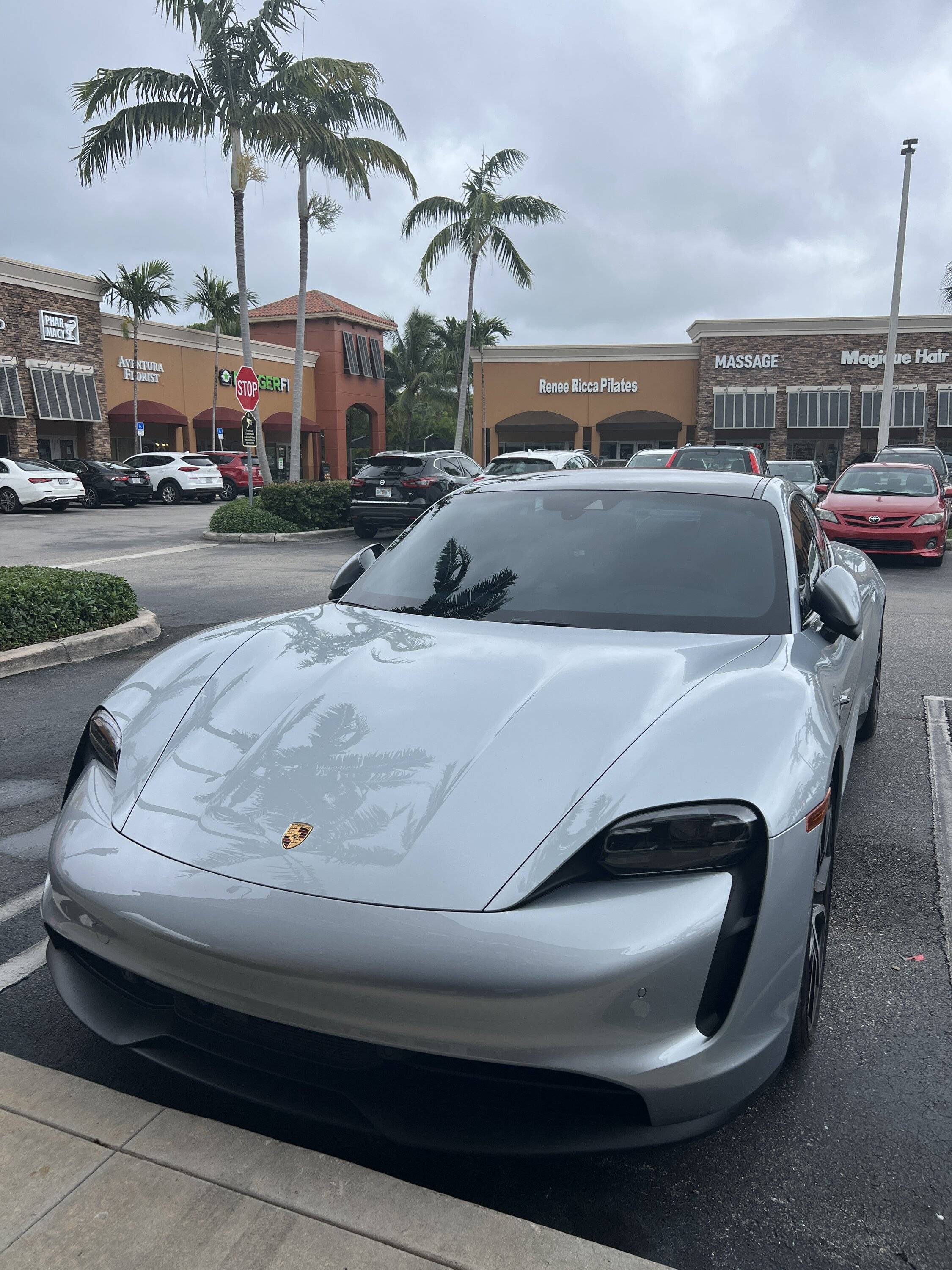 Porsche Taycan Front windshield tint? 37E9B9C7-0AD6-48DA-A78D-269ED7930E1D