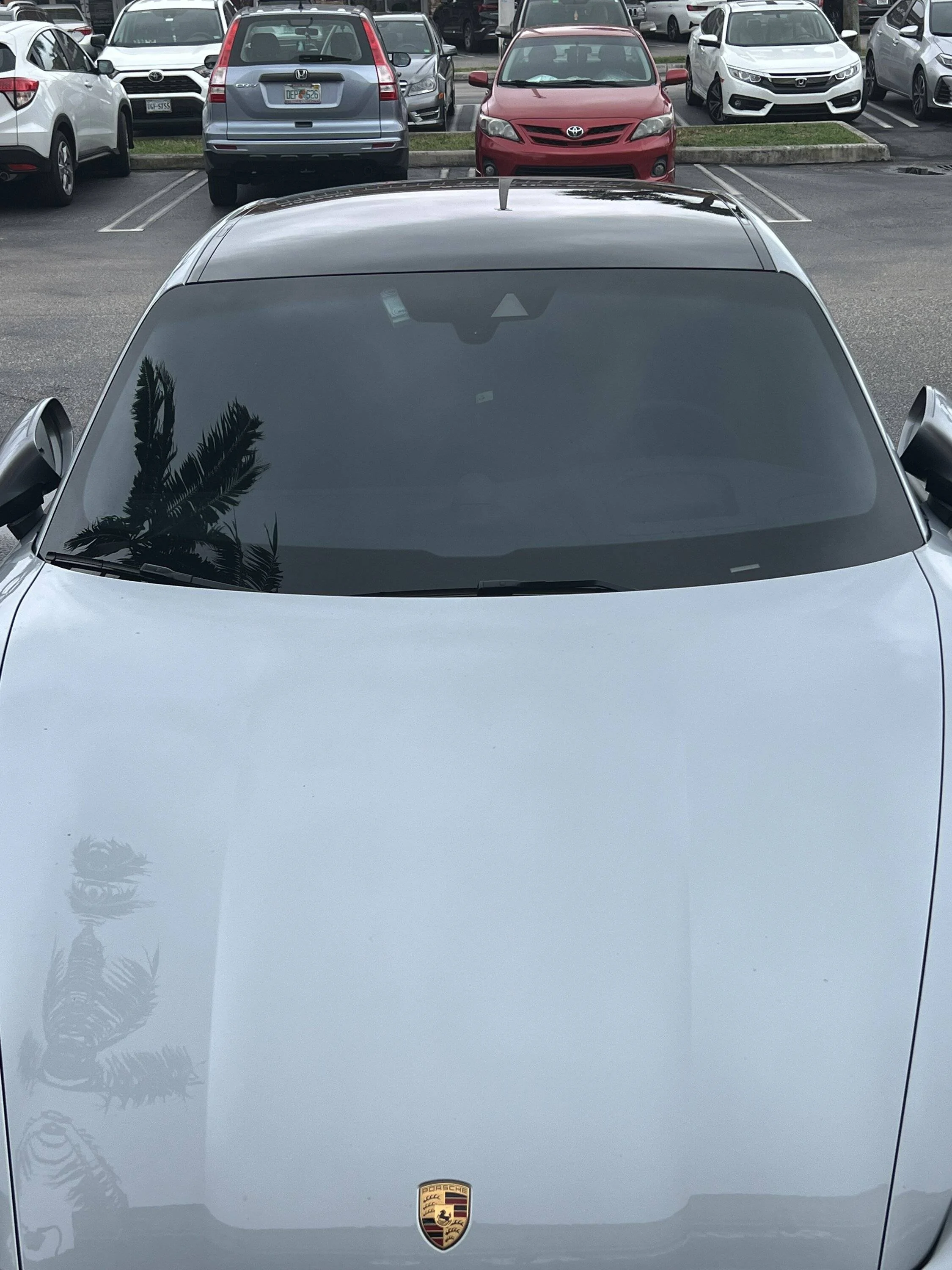 Porsche Taycan Front windshield tint? 51112CBC-A1B1-427E-96B3-30A3FF625ADC