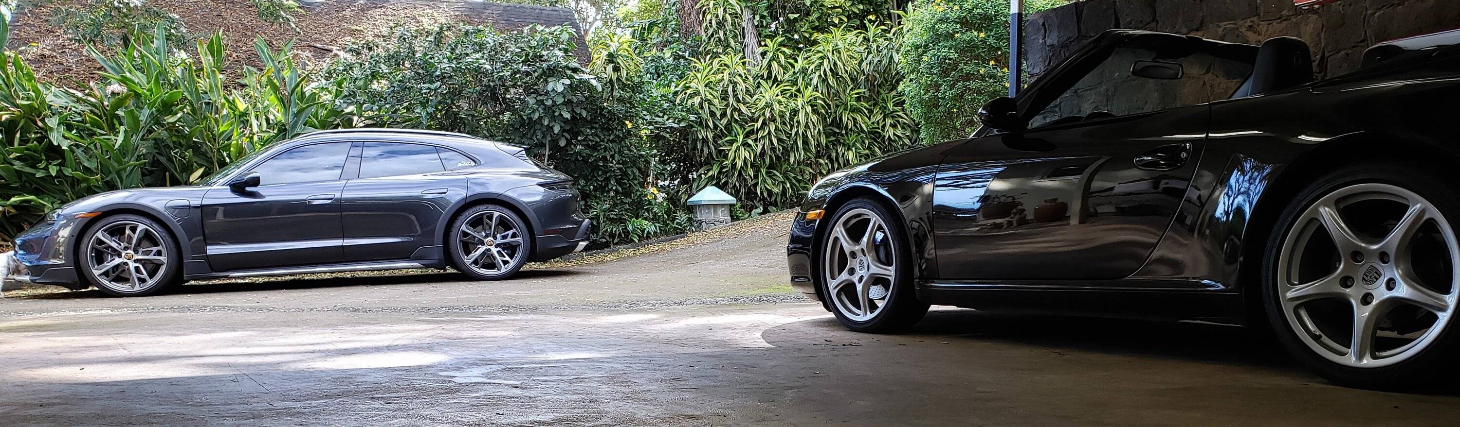 Porsche Taycan VOLCANO GREY Taycan Club CT4 and 997 1