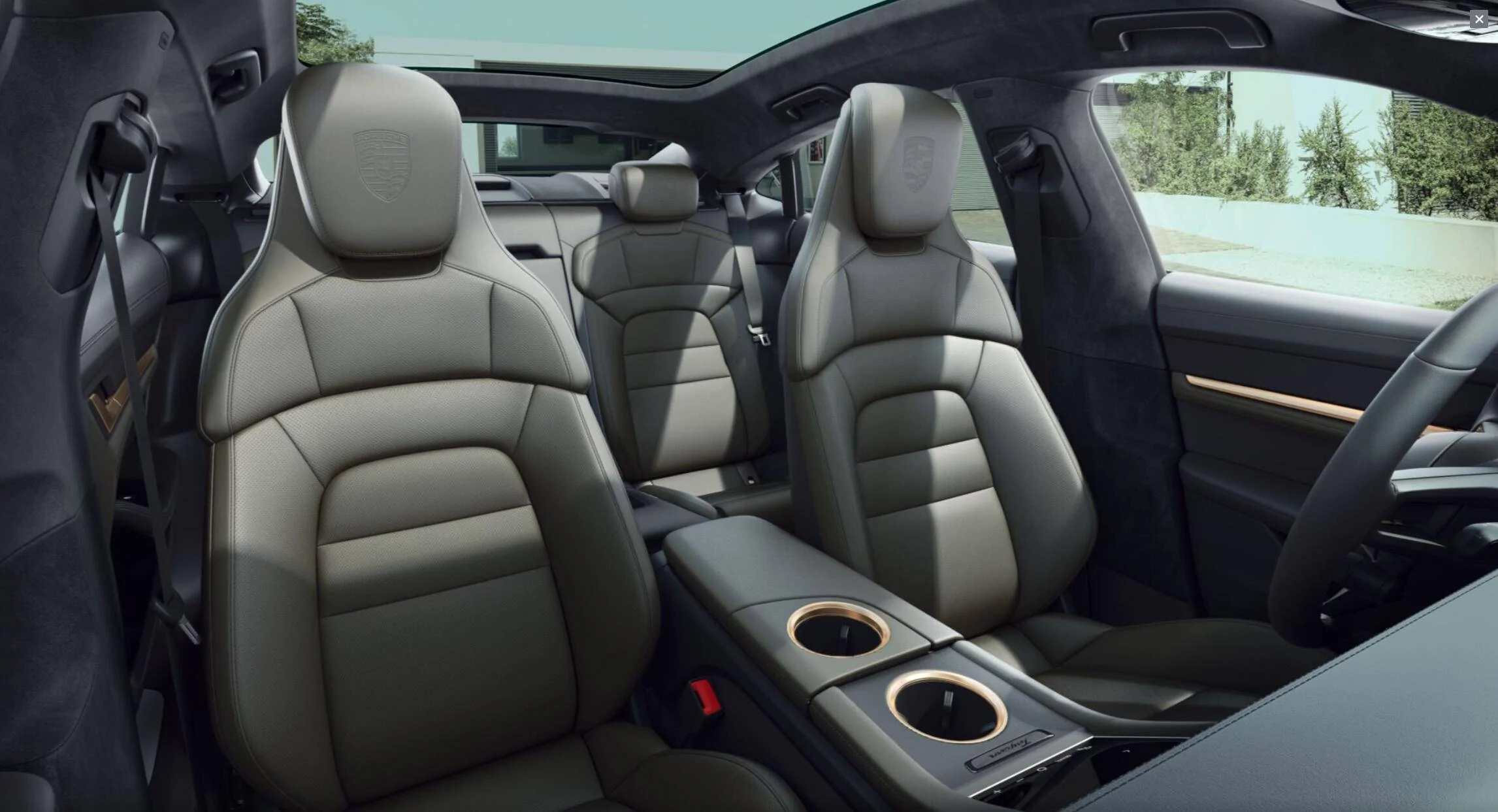 Porsche Taycan Help with interior colors for Mamba Green Meranti Brown 2