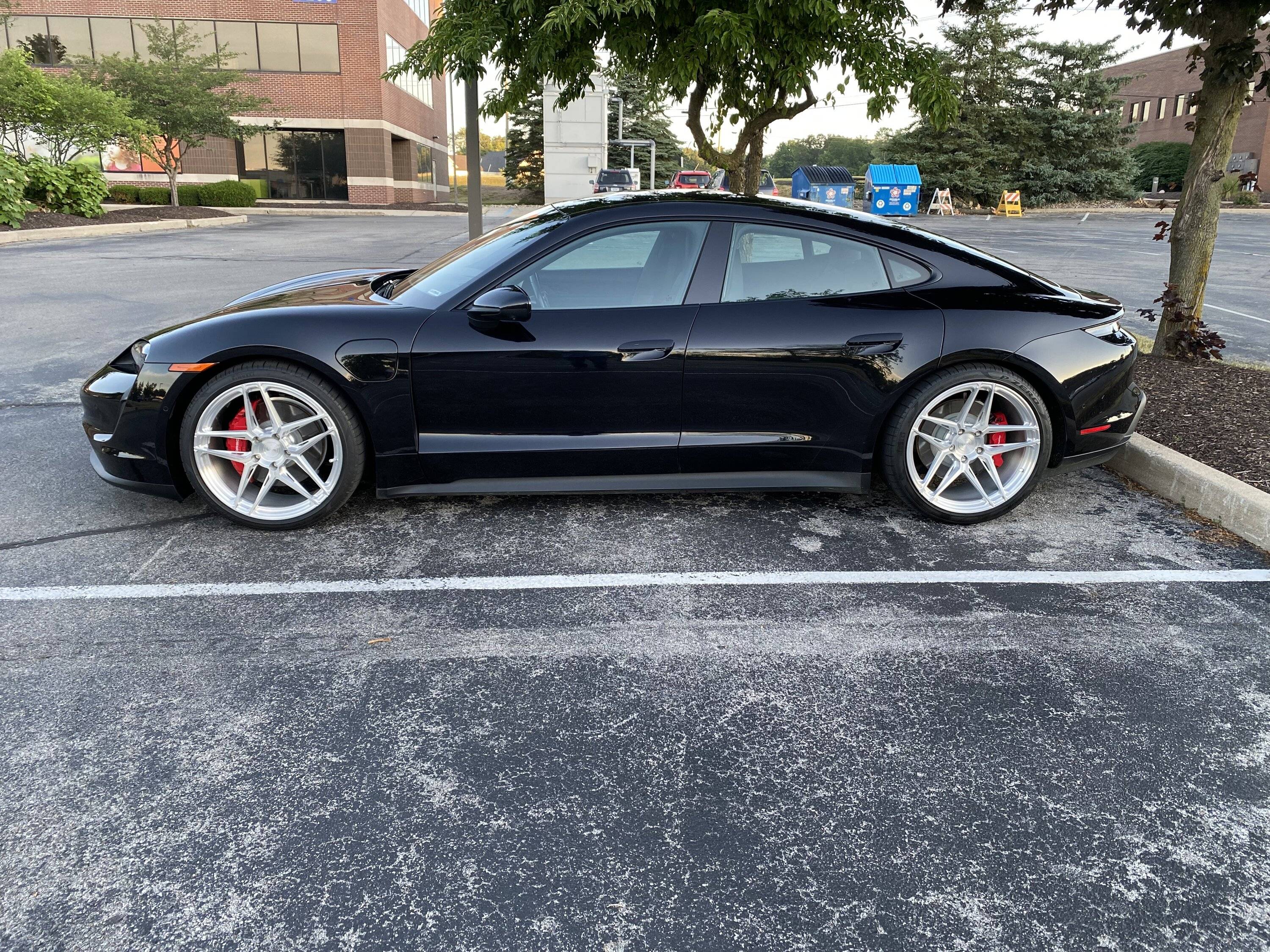 Porsche Taycan 21” OEM or Aftermarket Wheels? 8AC2219A-76FD-43EA-8B48-6710587A2FD8